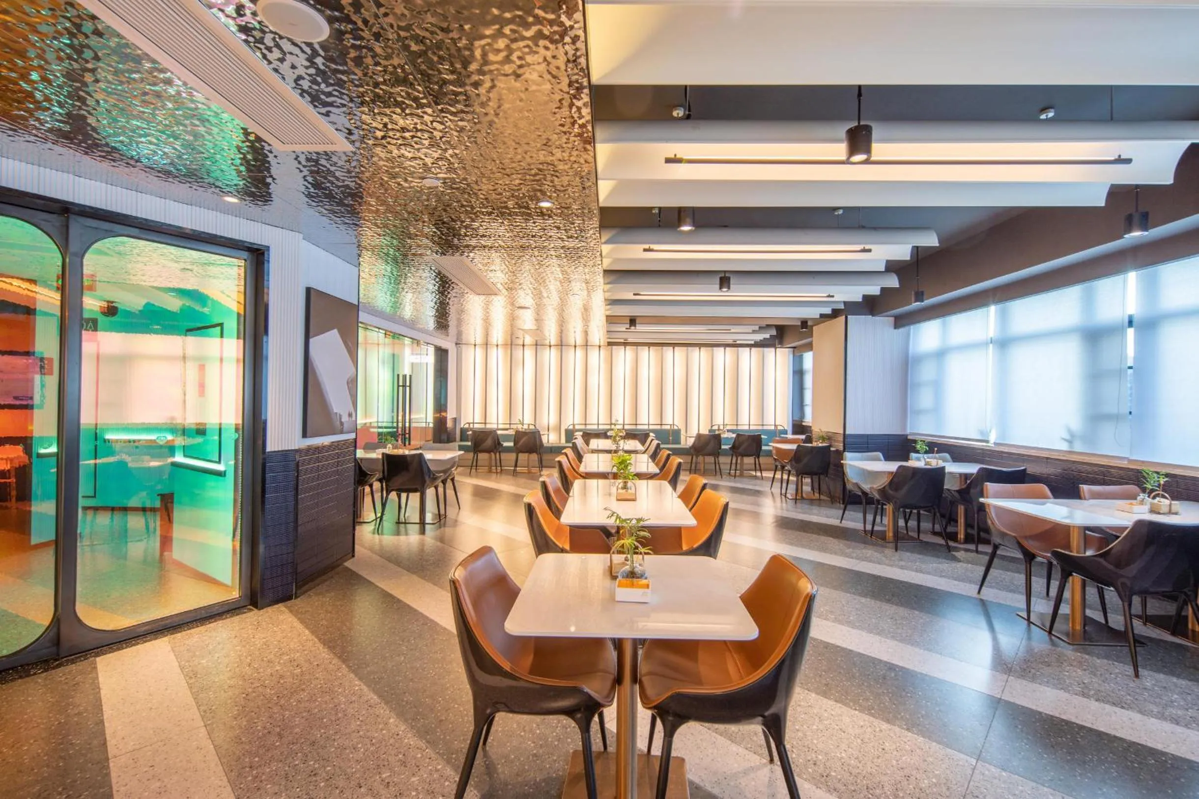 Restaurant/places to eat in Atour S Hotel Shenzhen Futian Port