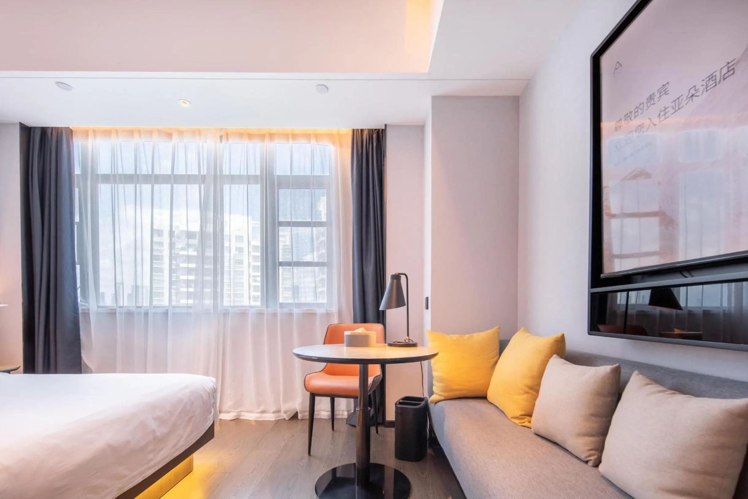 Bedroom, Bed in Atour S Hotel Shenzhen Futian Port