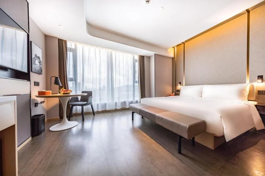 Bed in Atour Hotel Zhuhai Gongbei Fuhuali