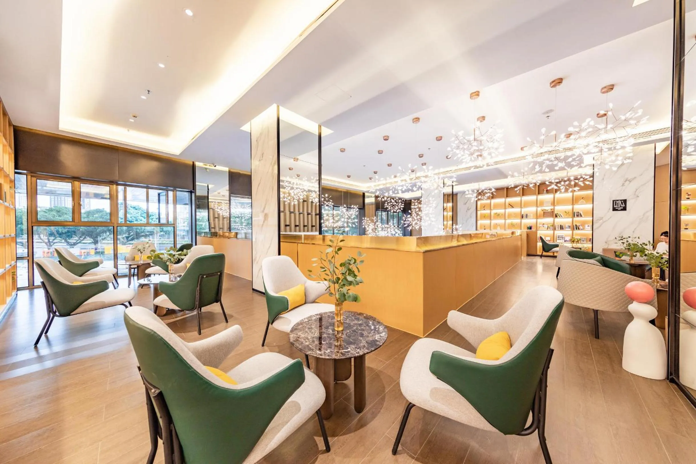 Atour Hotel Zhuhai Gongbei Fuhuali