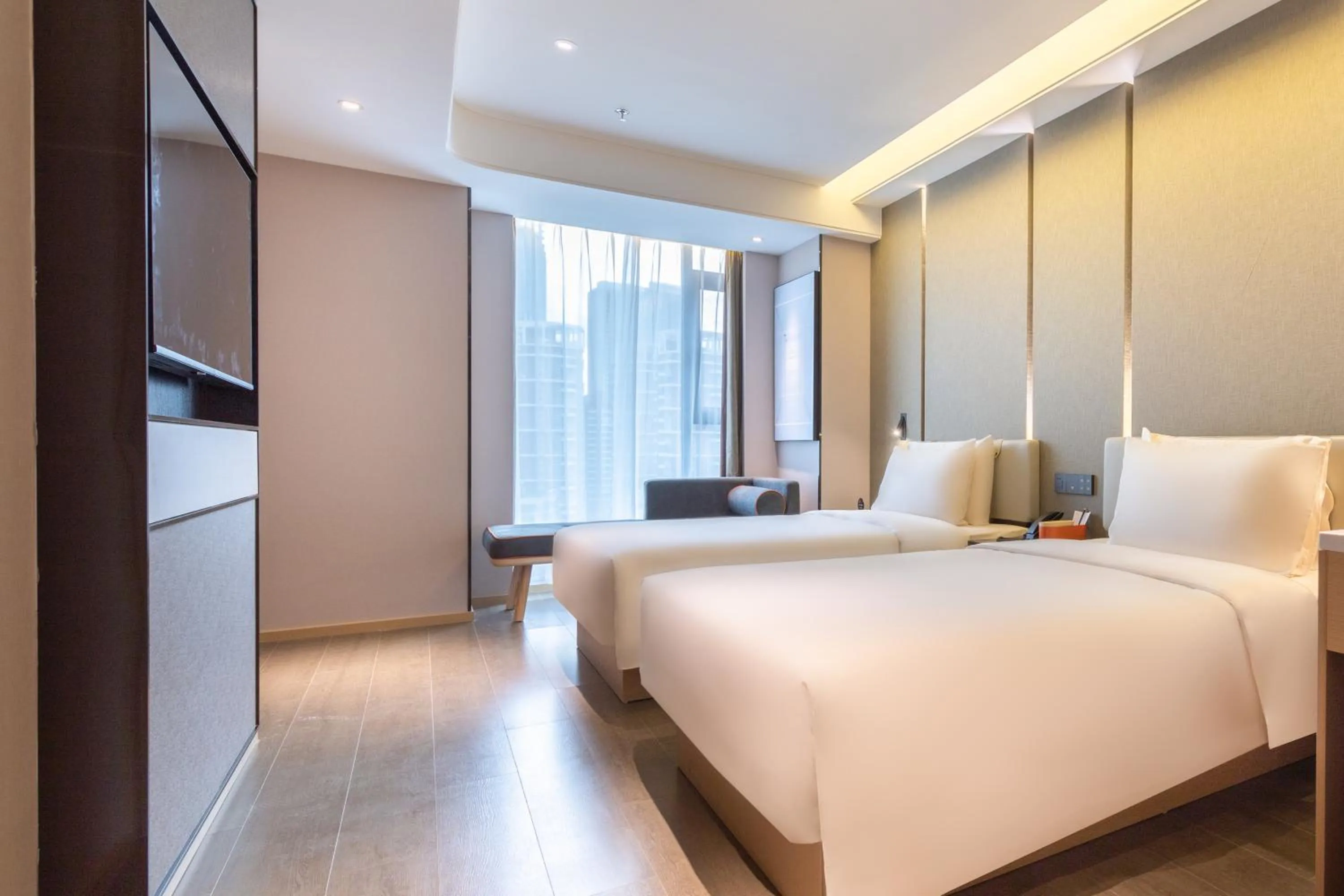 Bed in Atour Hotel Zhuhai Gongbei Fuhuali