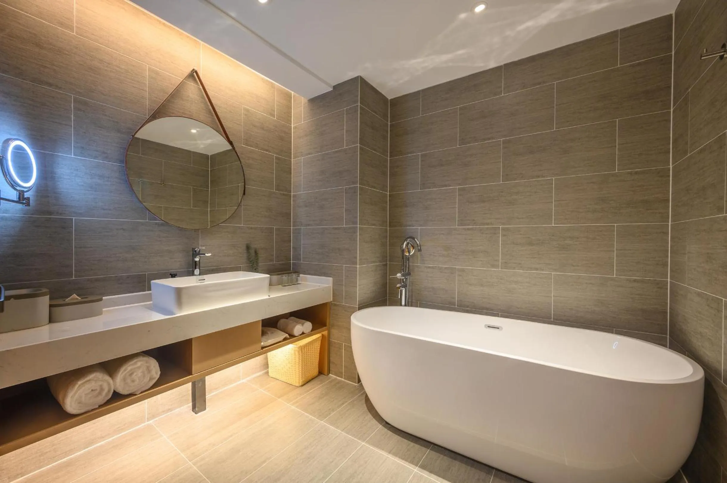 Atour Hotel Dongguan Songhan Lake