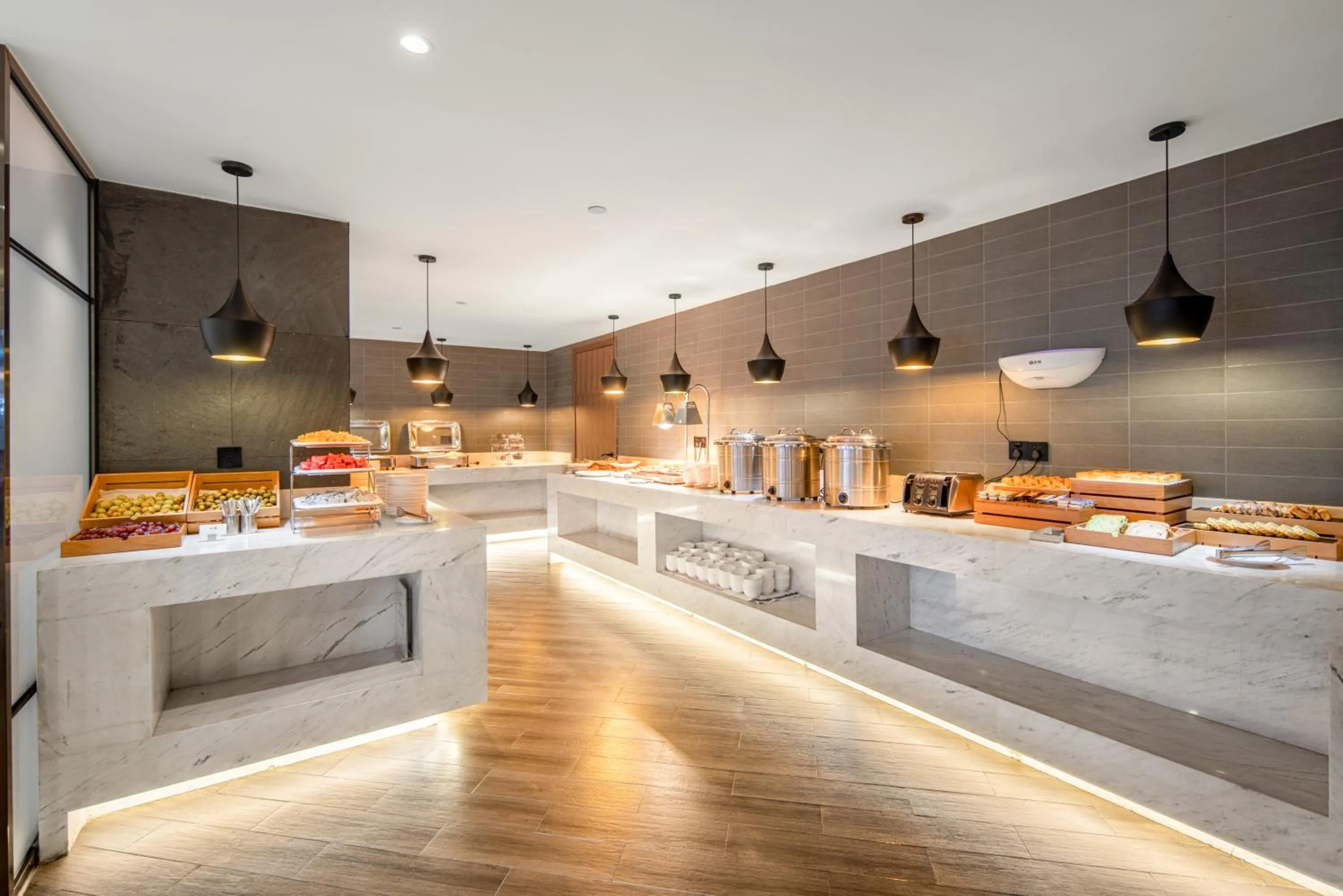 Restaurant/places to eat in Atour Hotel Chongqing Yongchuan High-Speed Xinglong Lake