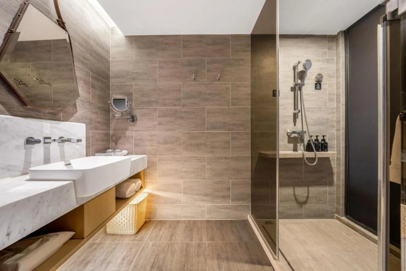 Atour Hotel Chongqing Yongchuan High-Speed Xinglong Lake