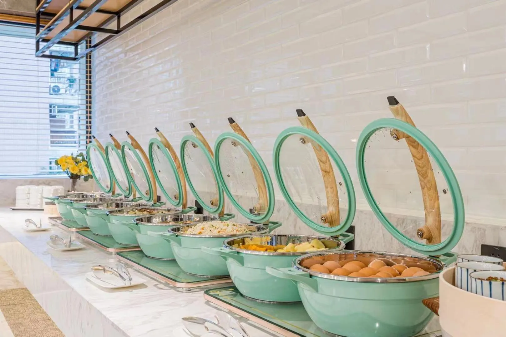 Breakfast in Atour Hotel Chongqing Nanping Pedestrain Street