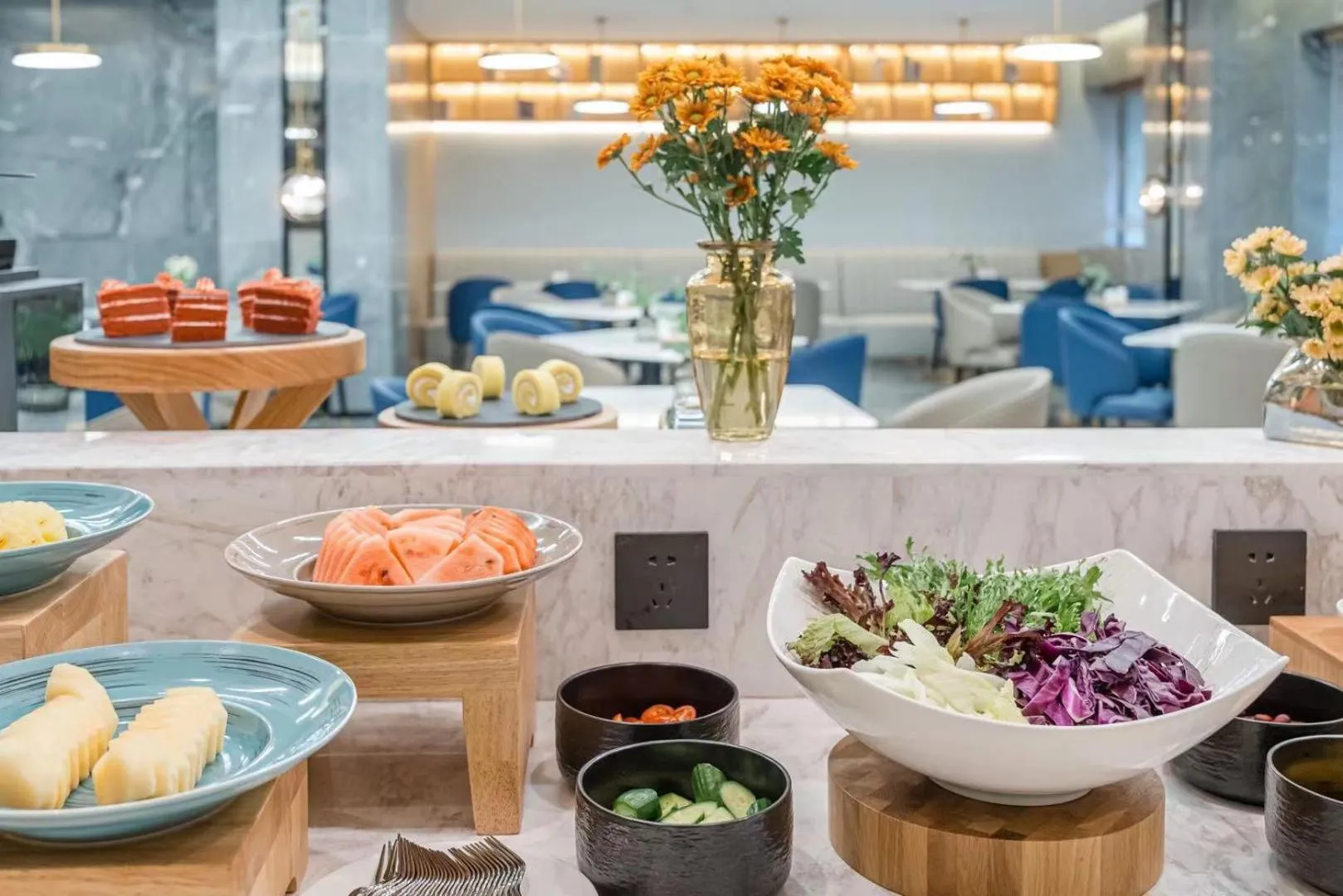 Restaurant/places to eat in Atour Hotel Chongqing Nanping Pedestrain Street