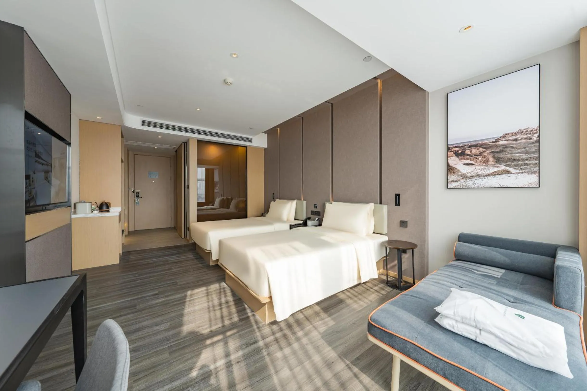 Bed in Atour Hotel Chongqing West Station