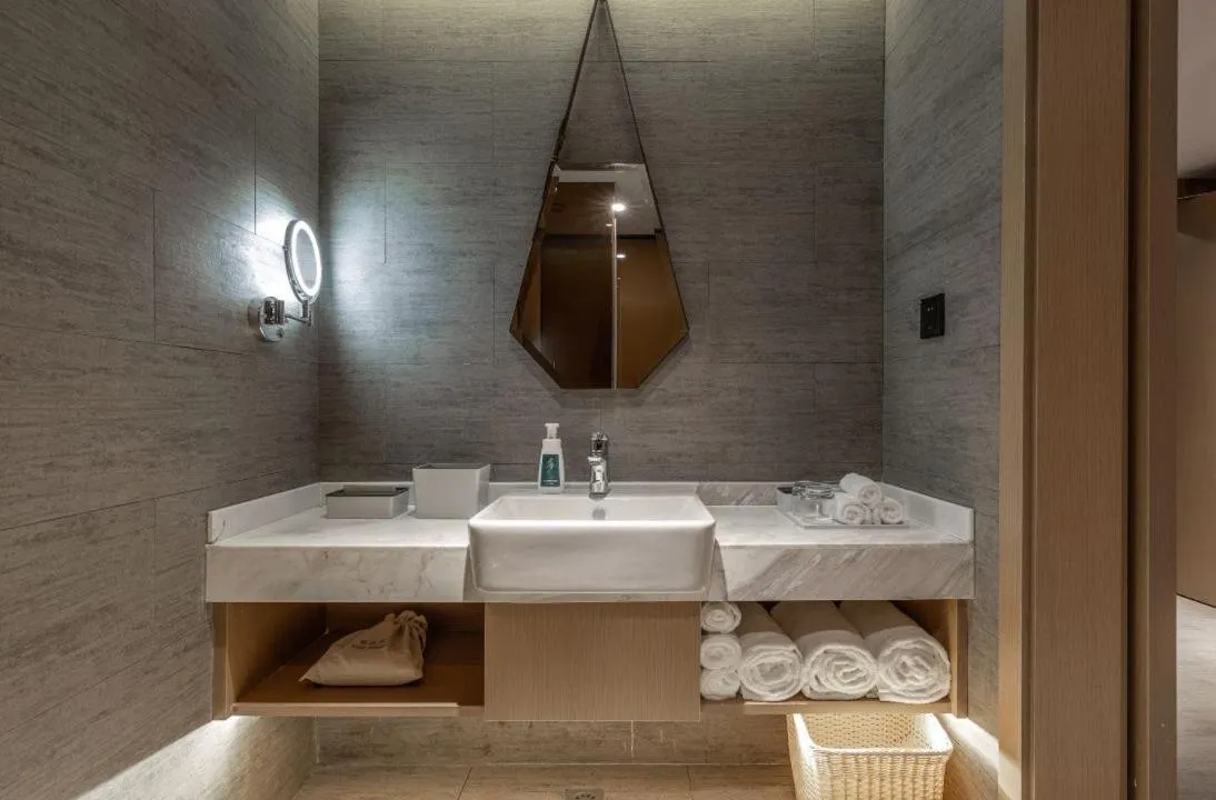 Bathroom in Atour Hotel Chengdu North Renmin Road