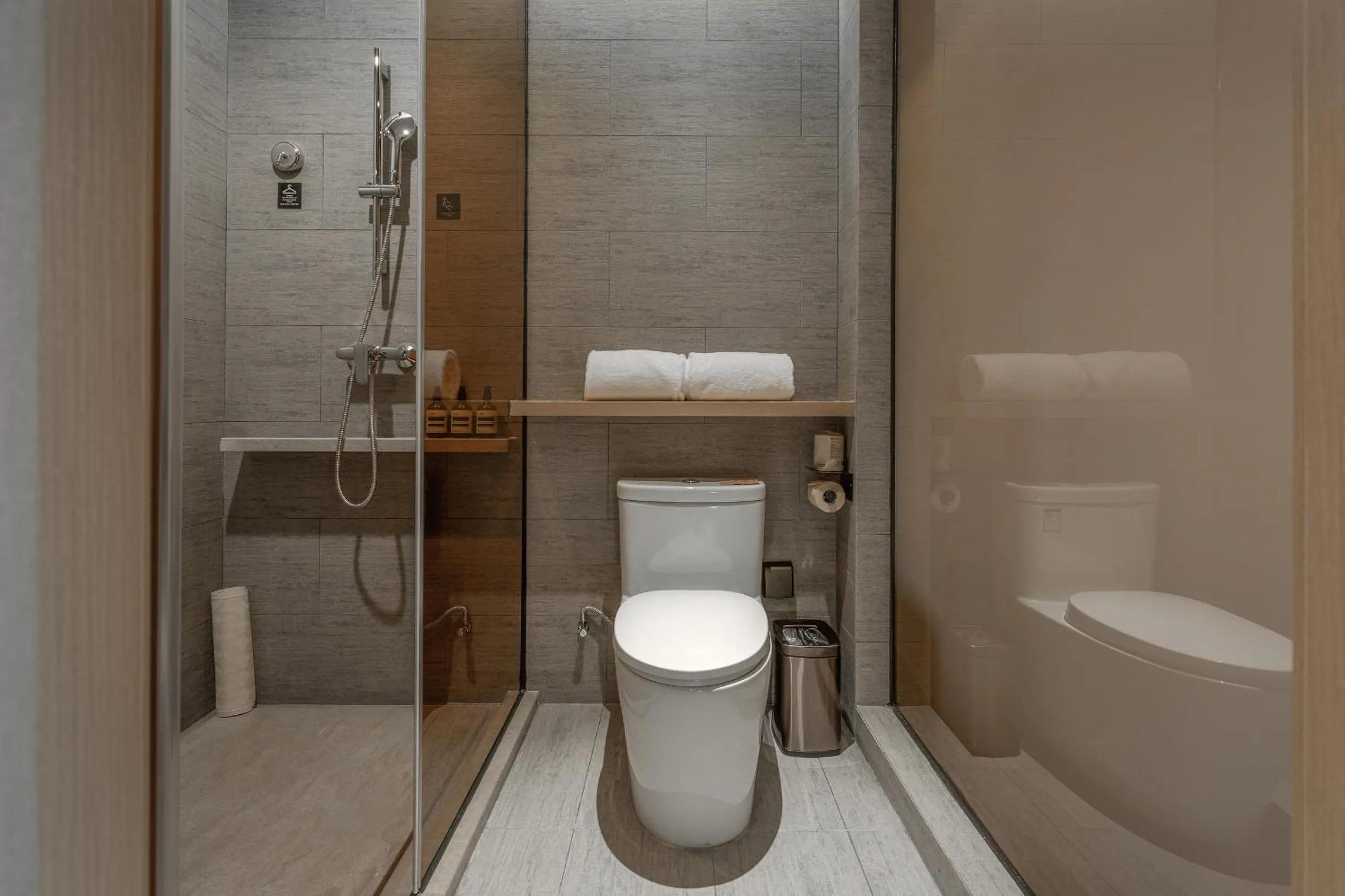 Toilet in Atour Hotel Chengdu North Renmin Road