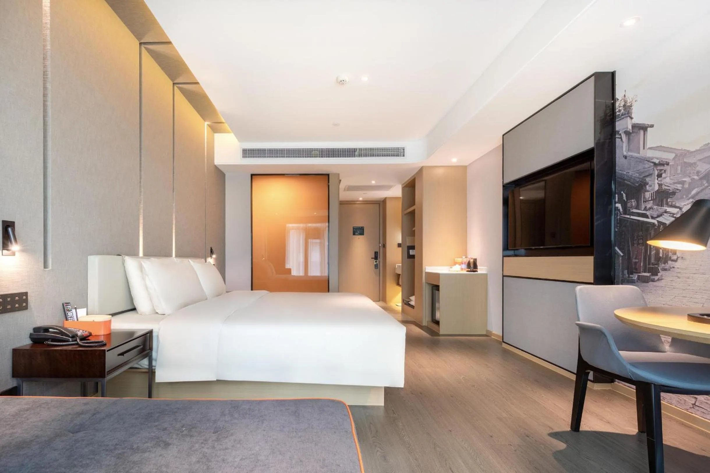 Bed in Atour Hotel Guiyang Guanshan Lake City Government