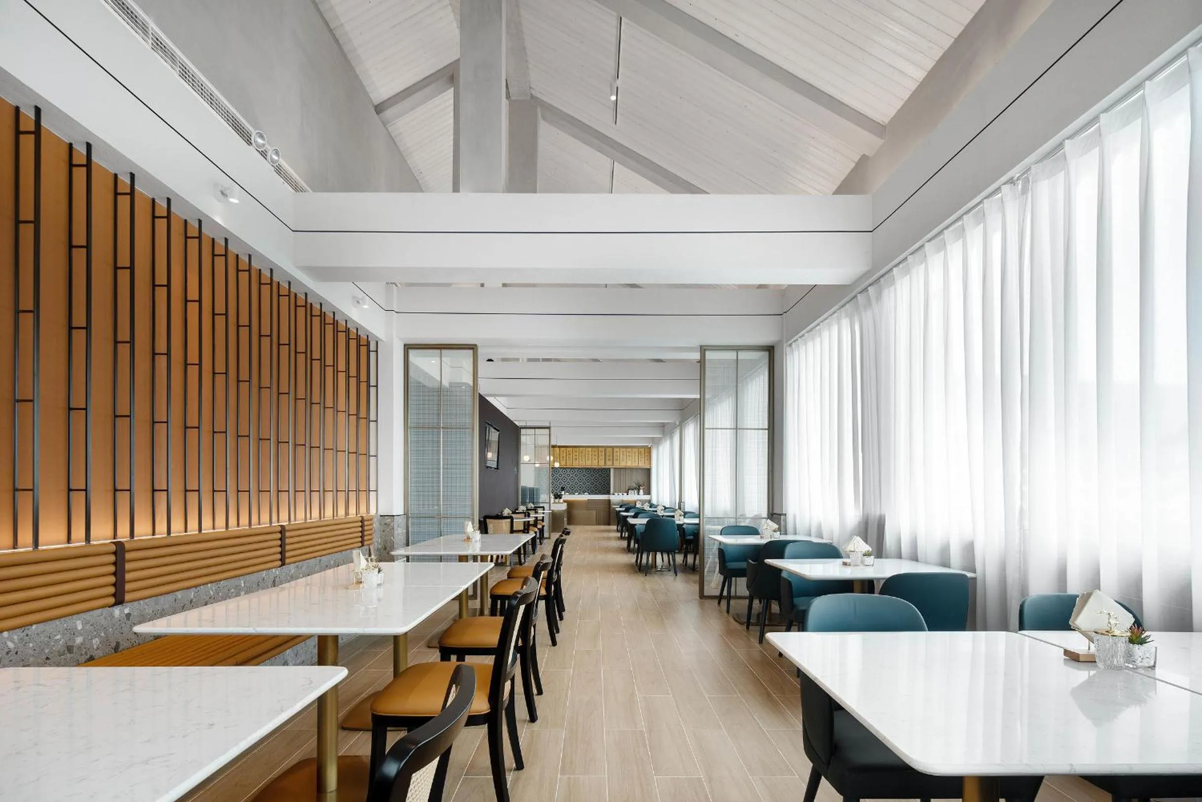 Restaurant/places to eat in Atour Hotel Xishuangbanna Jinghong Gaozhuang Starlight Night Market