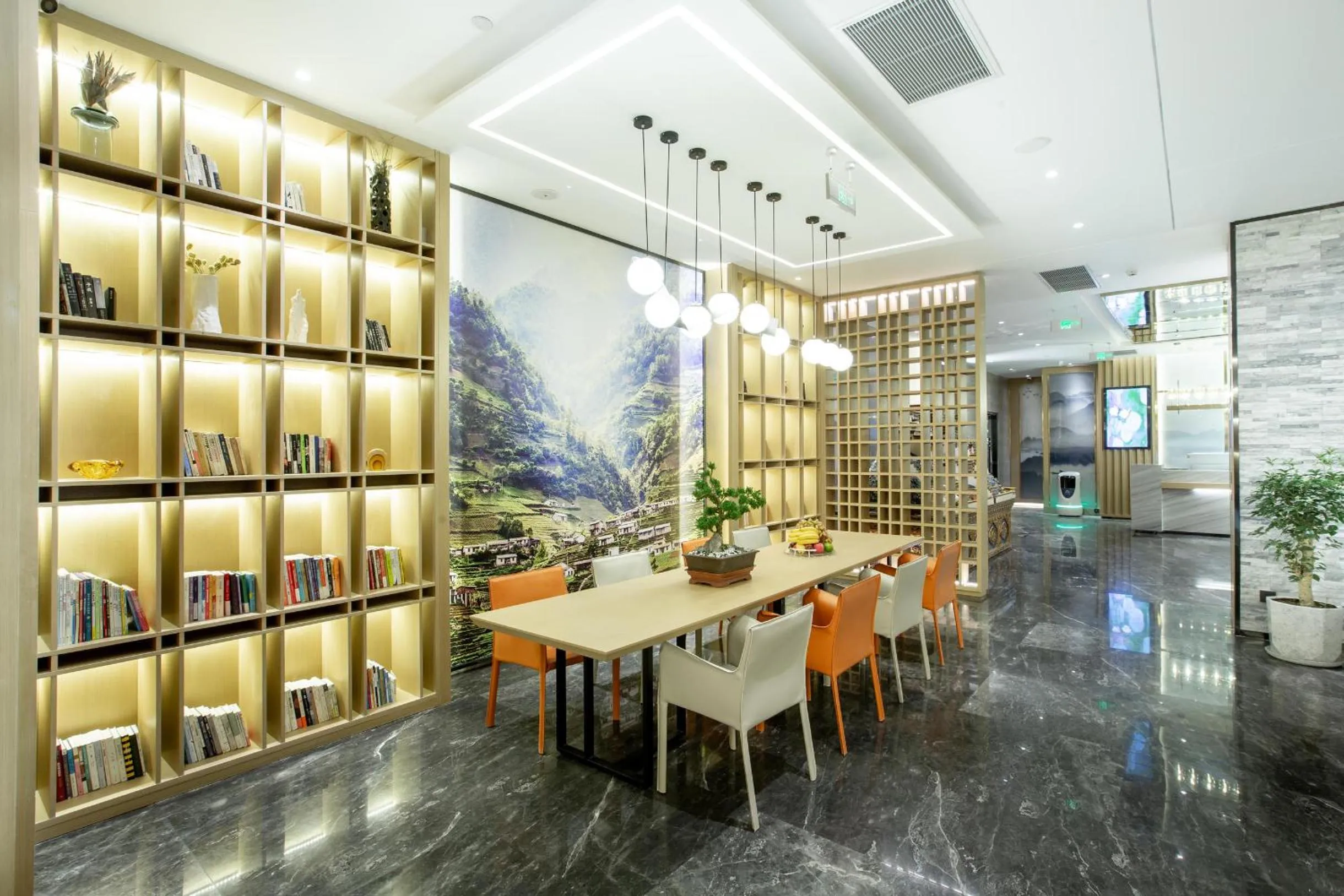 Atour Hotel Lhasa City Government