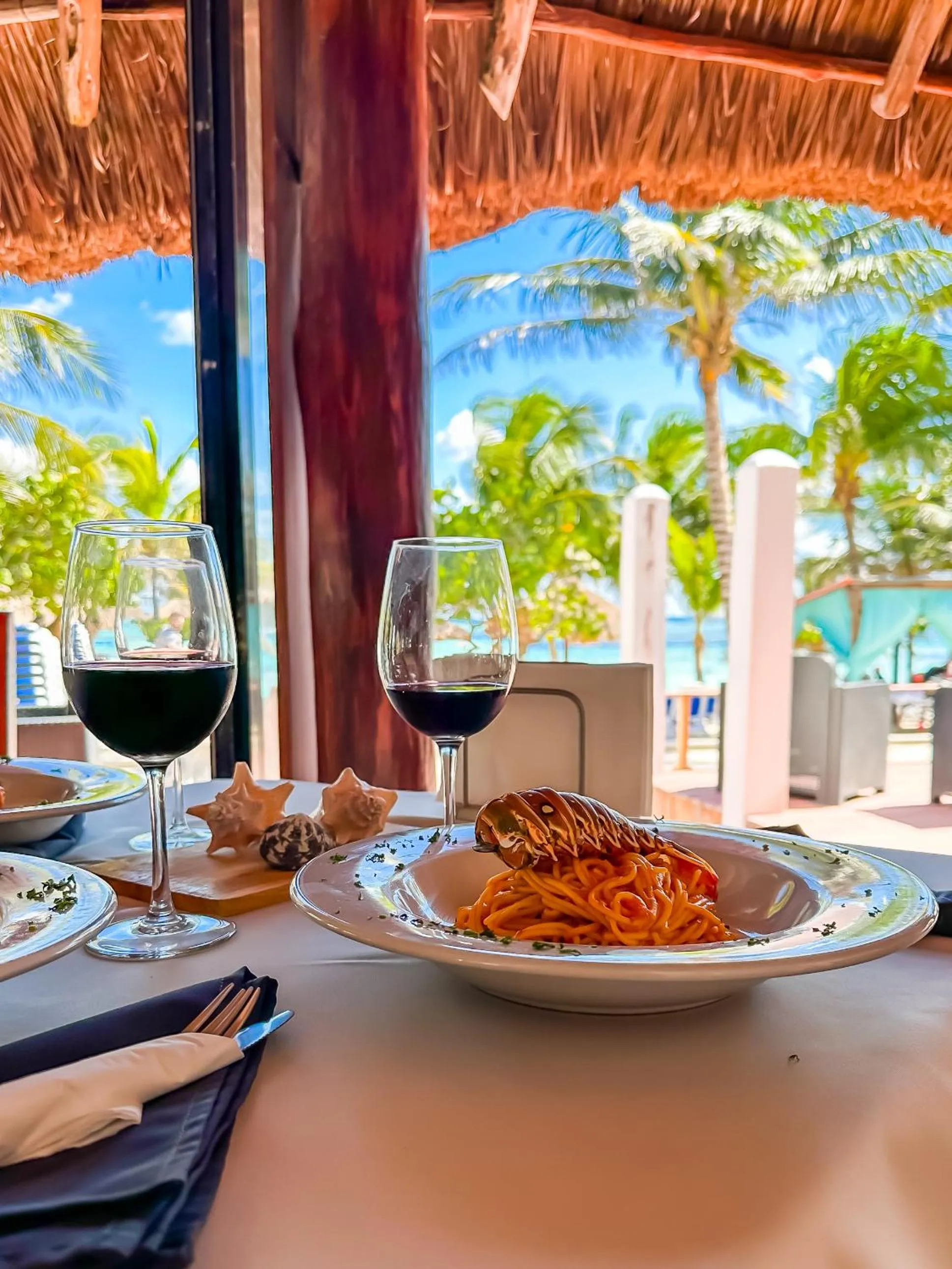 Restaurant/places to eat in Hotel Inkanto