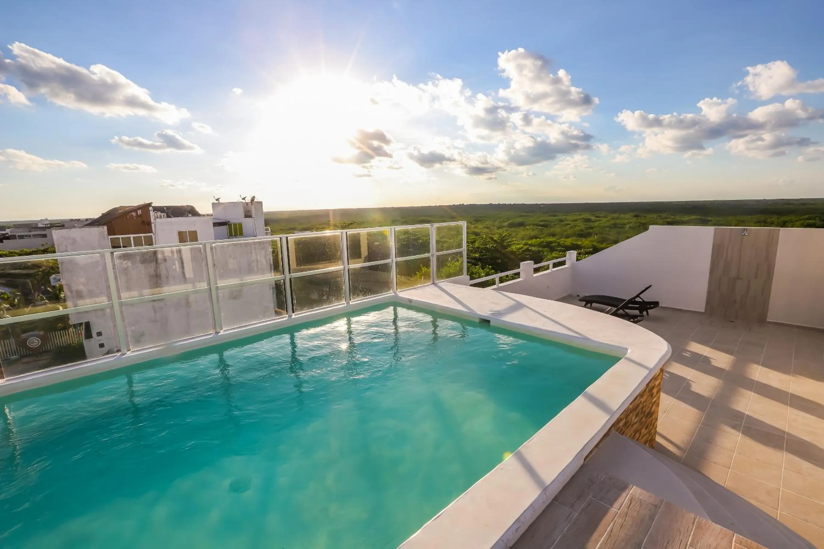 Swimming pool in Hotel Inkanto