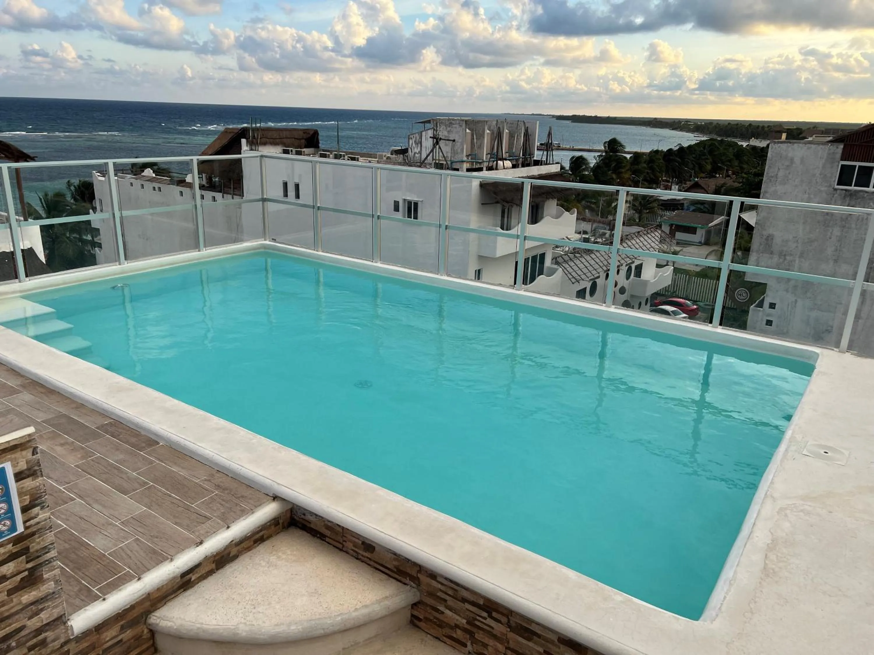 Swimming pool in Hotel Inkanto