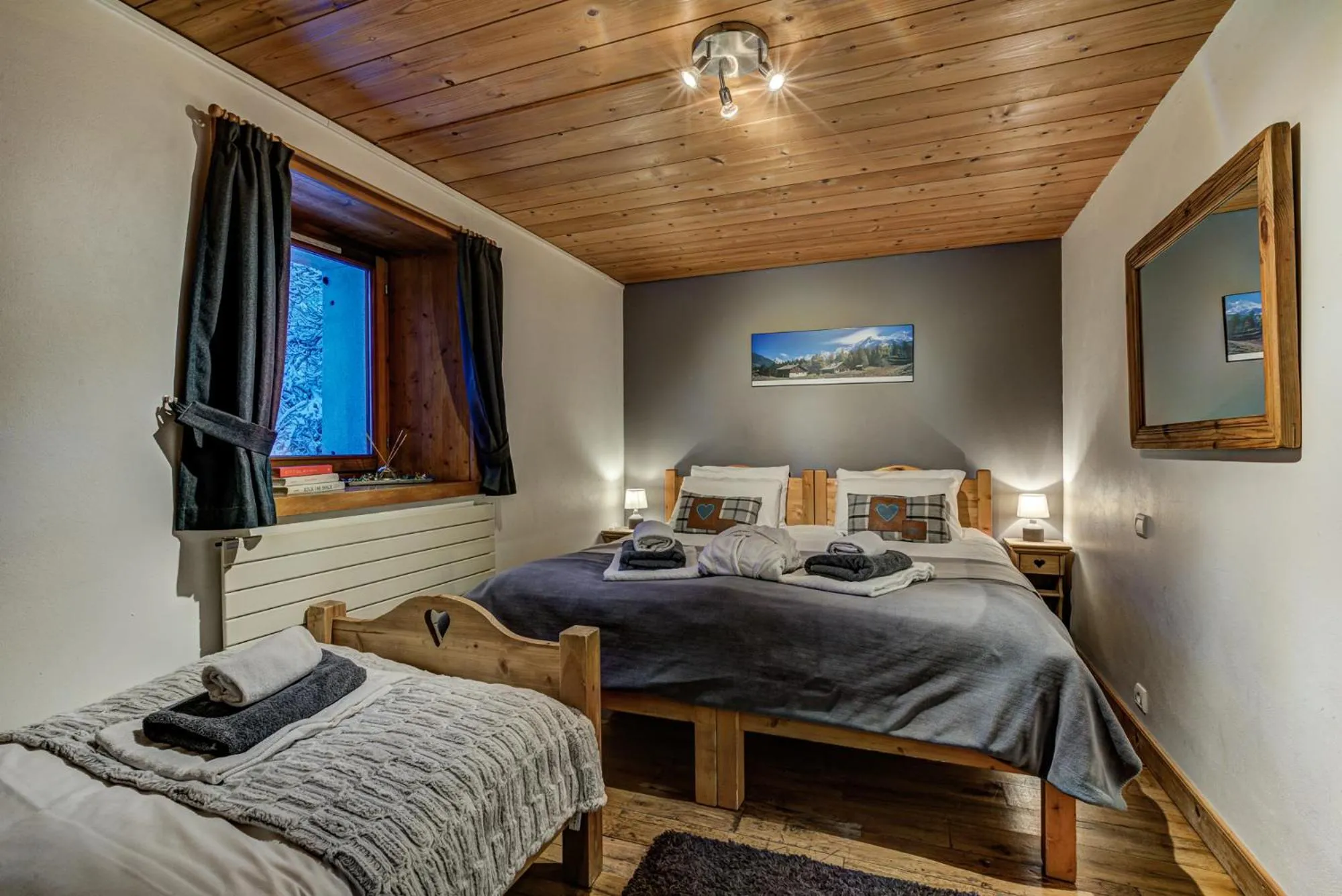 Bedroom, Bed in Chalet Tissières