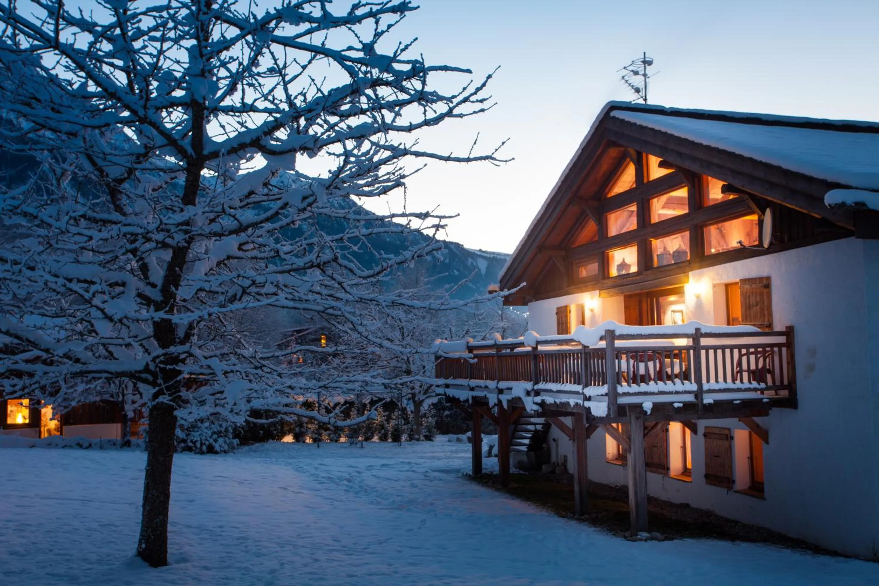 Facade/entrance in Chalet Tissières