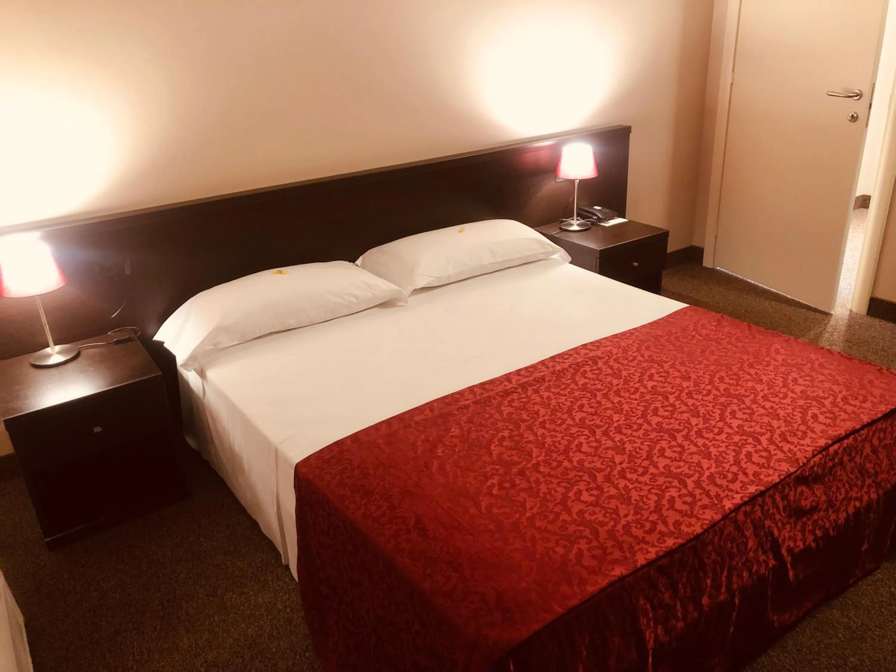 Bed in Hotel Malpensa INN Aereoporto