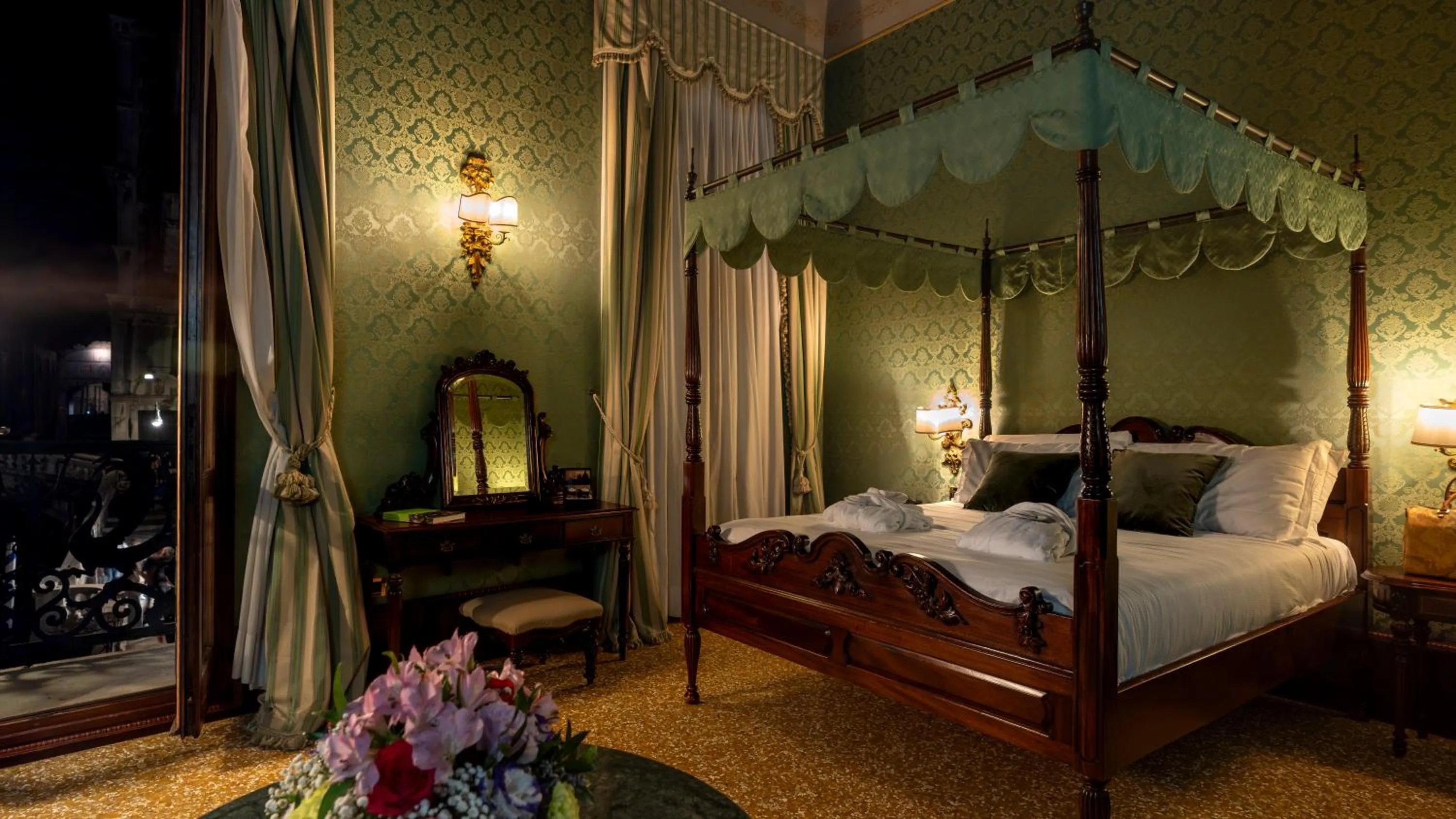 Bedroom, Bed in Hotel Al Ponte Dei Sospiri