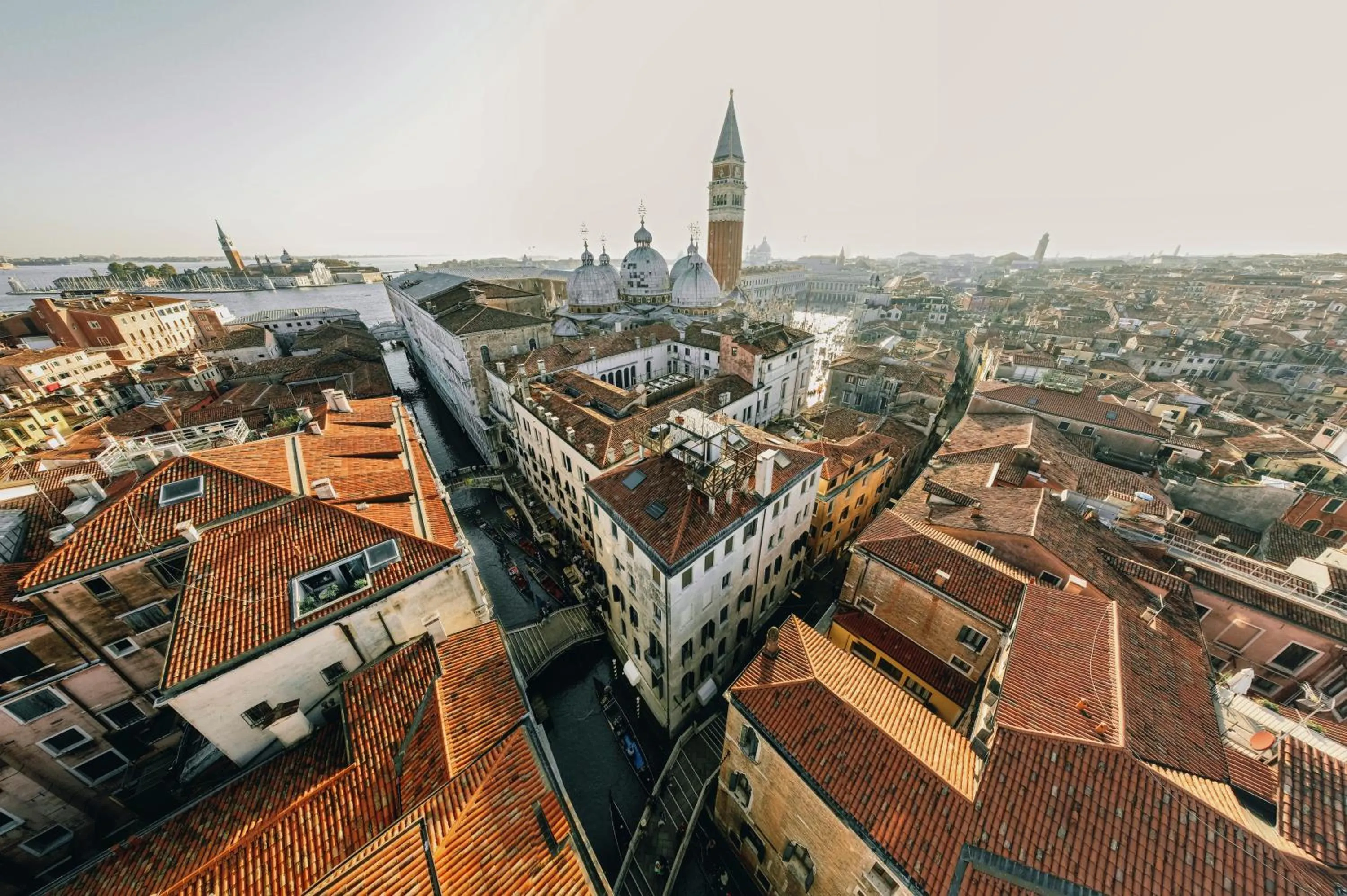 Bird's eye view in Hotel Al Ponte Dei Sospiri