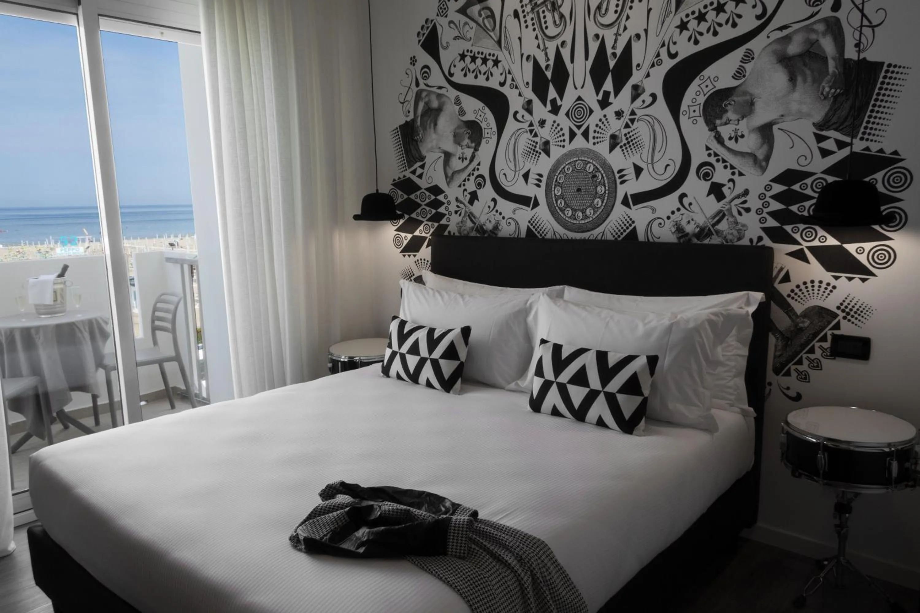 Bed in Litoraneo Suite Hotel