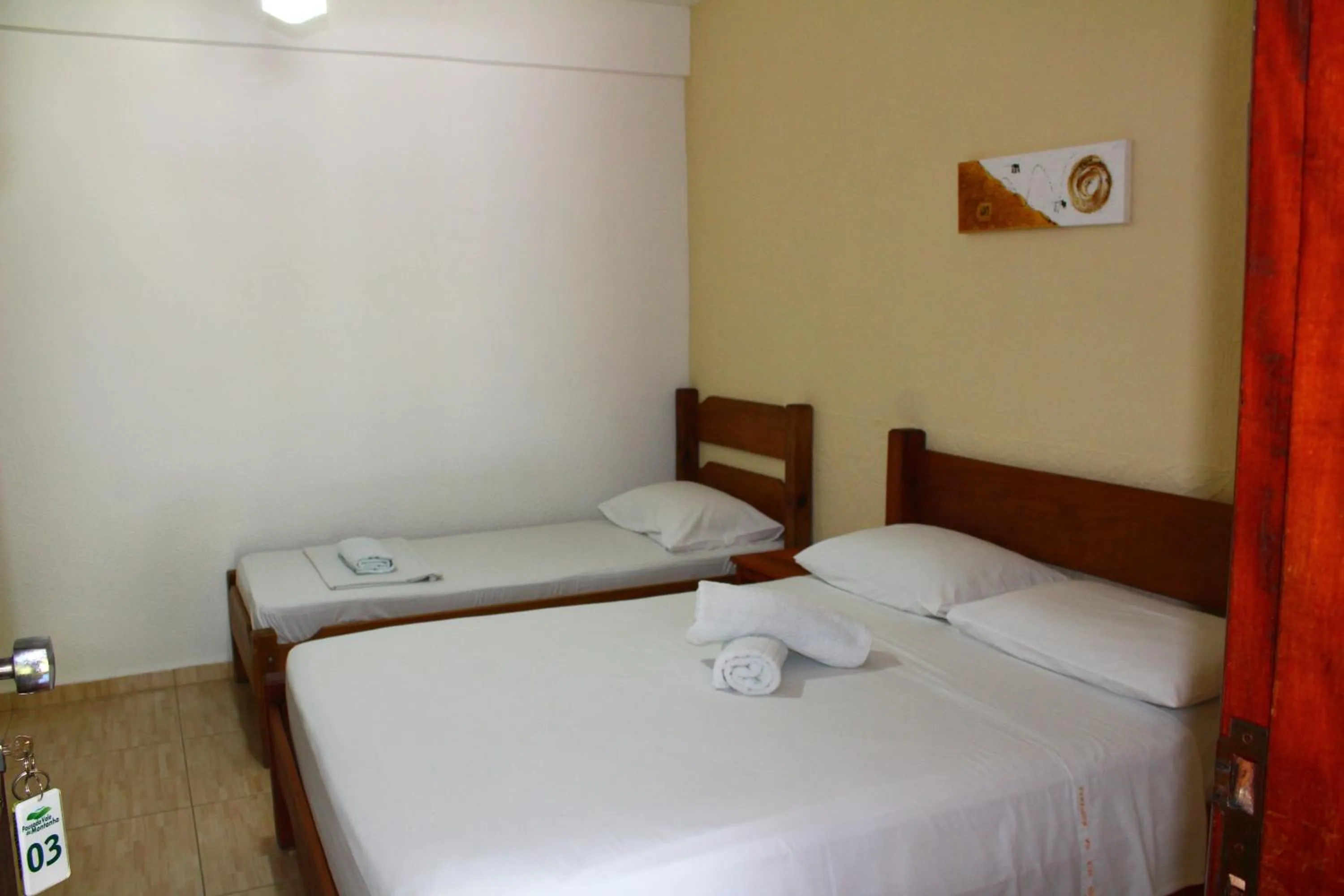 Photo of the whole room, Bed in Pousada Vale da Montanha