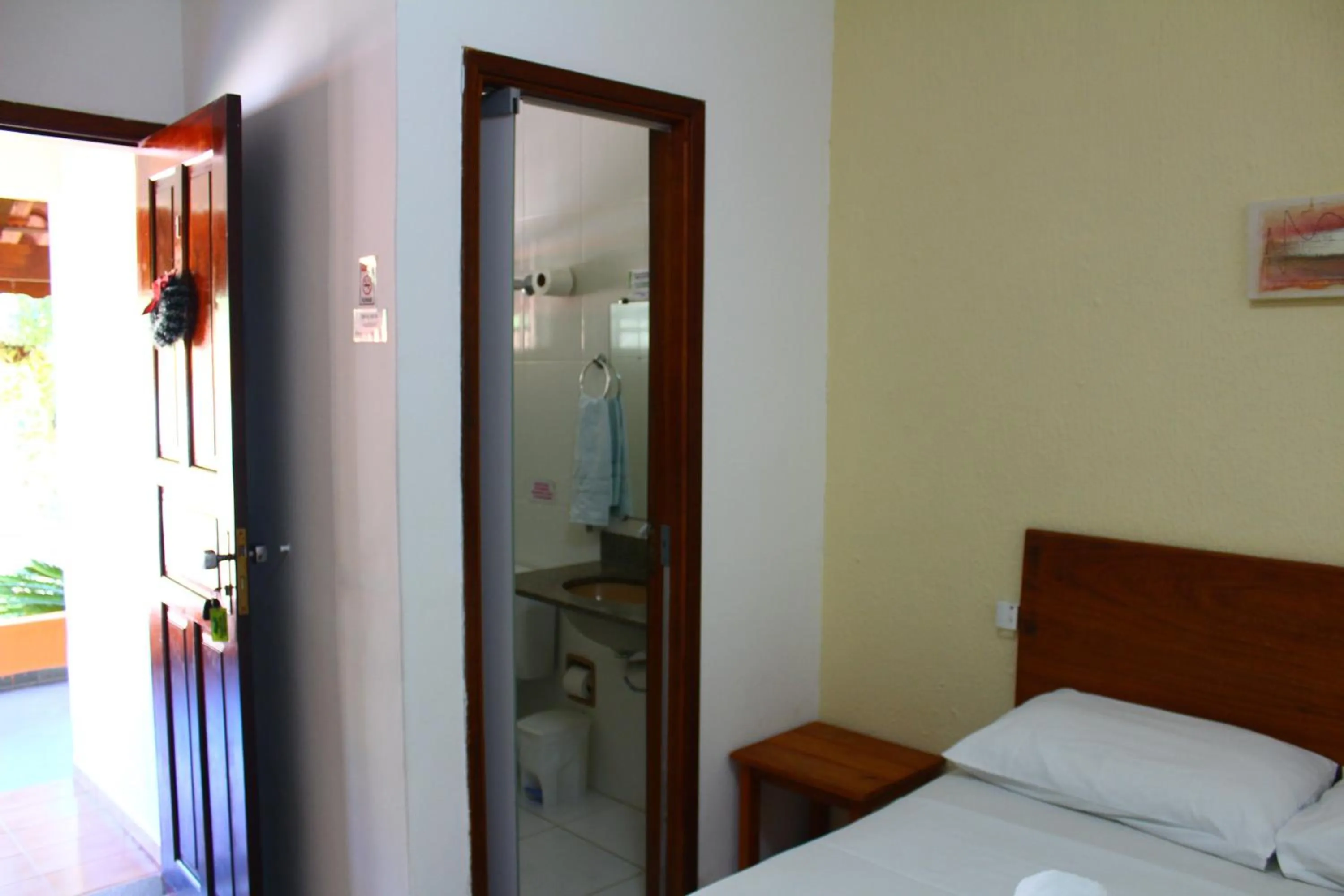 Bedroom, Bed in Pousada Vale da Montanha