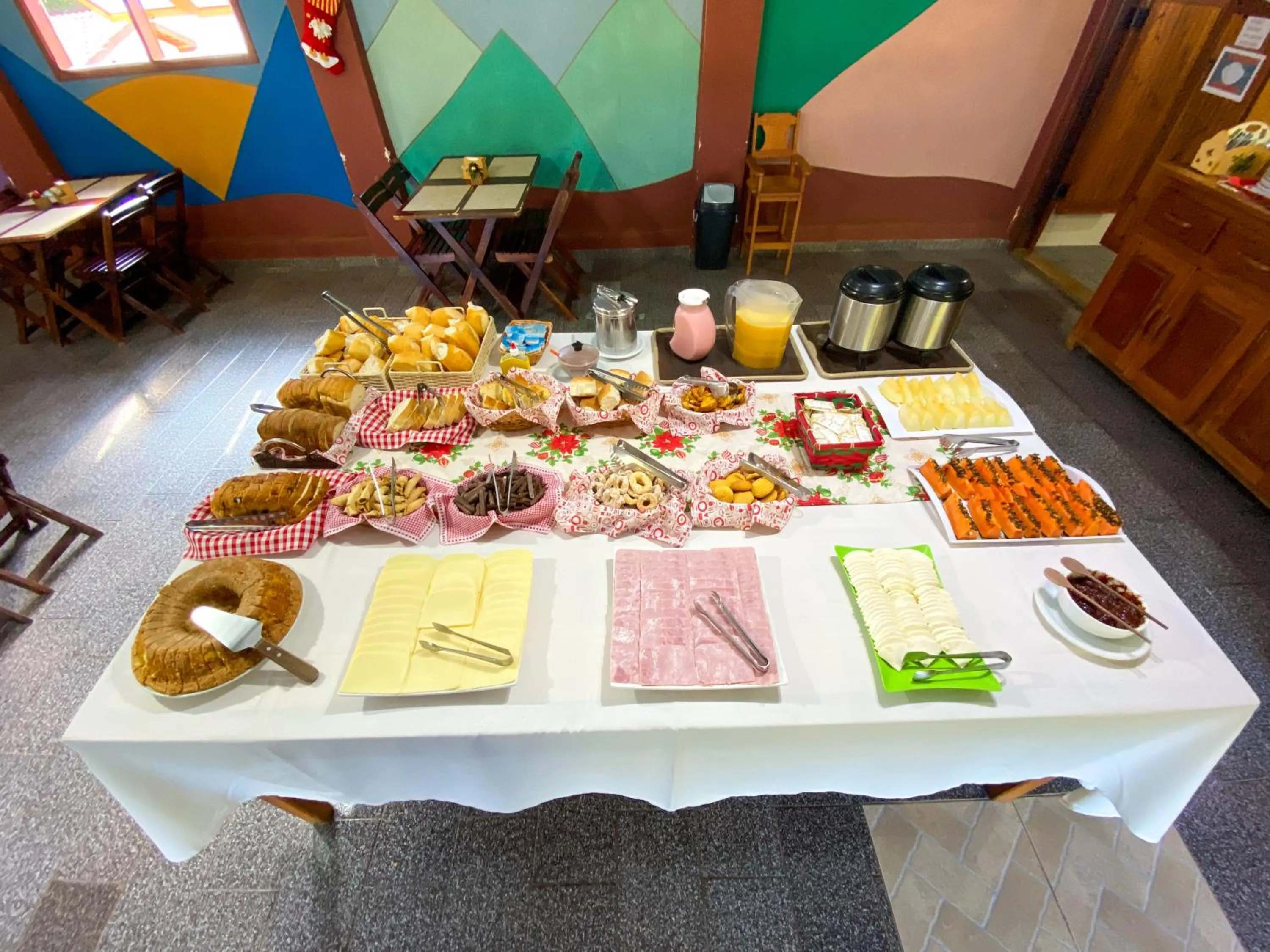 Breakfast in Pousada Vale da Montanha