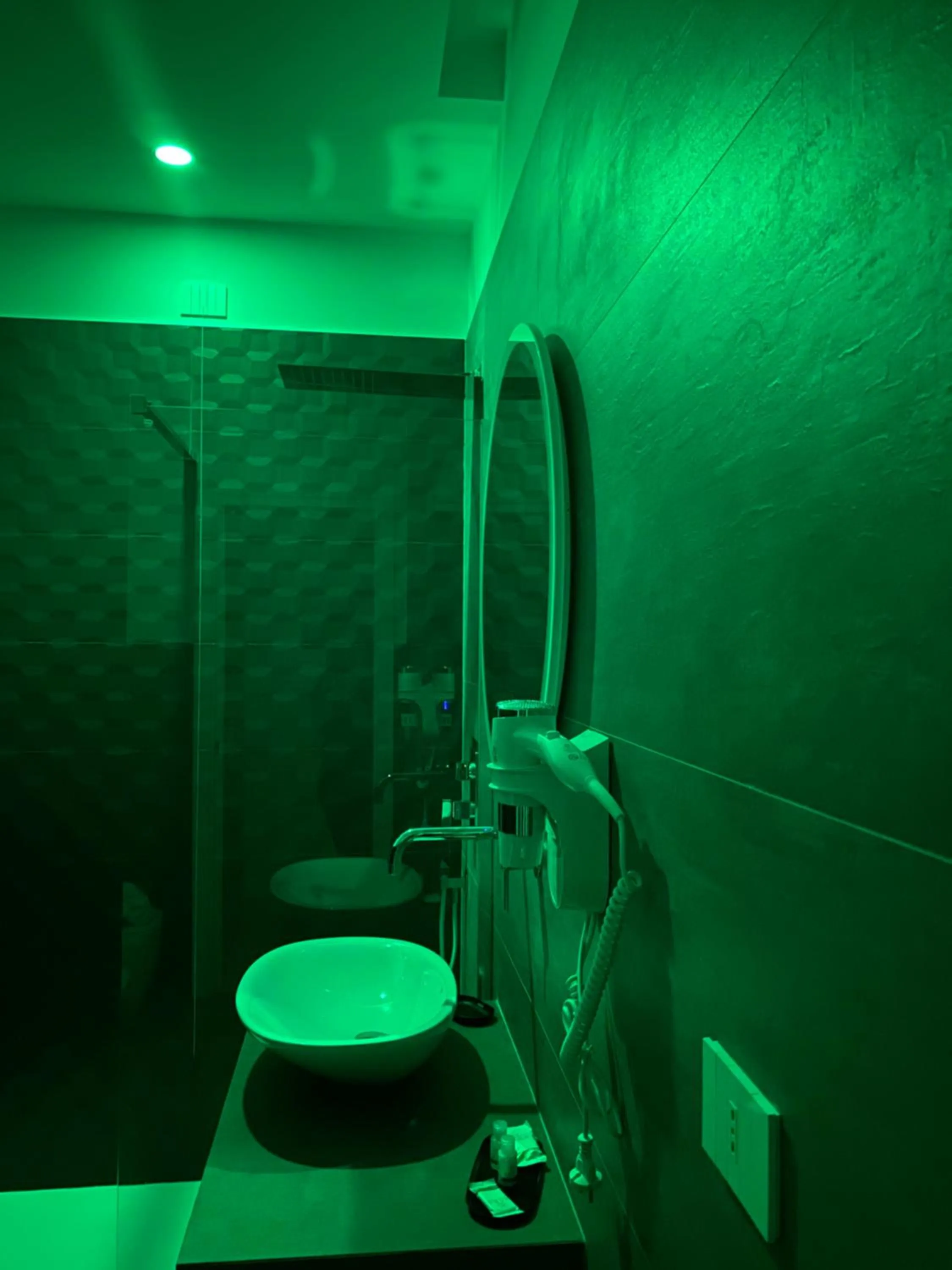 Shower in Kreart Suite & Rooms B&B