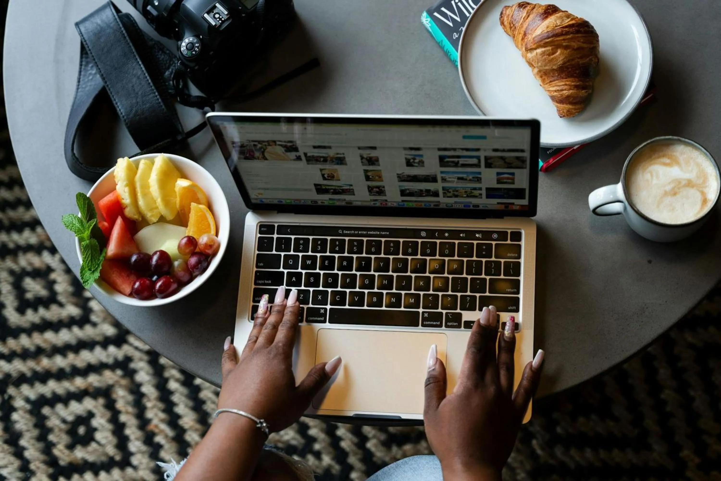 Seating area in Hotel Nell - Union Market