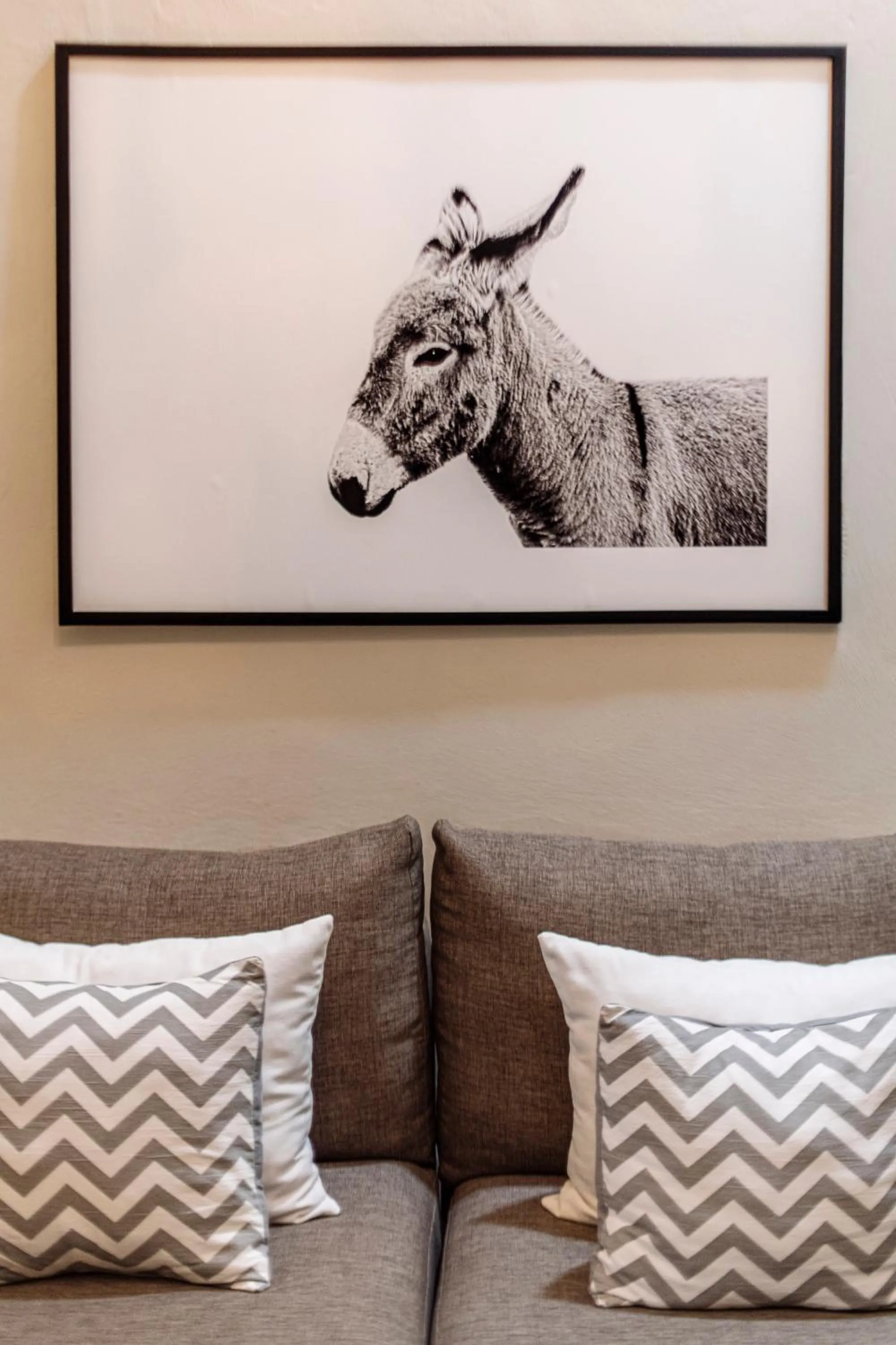 Living room in The Diplomat Boutique Hotel