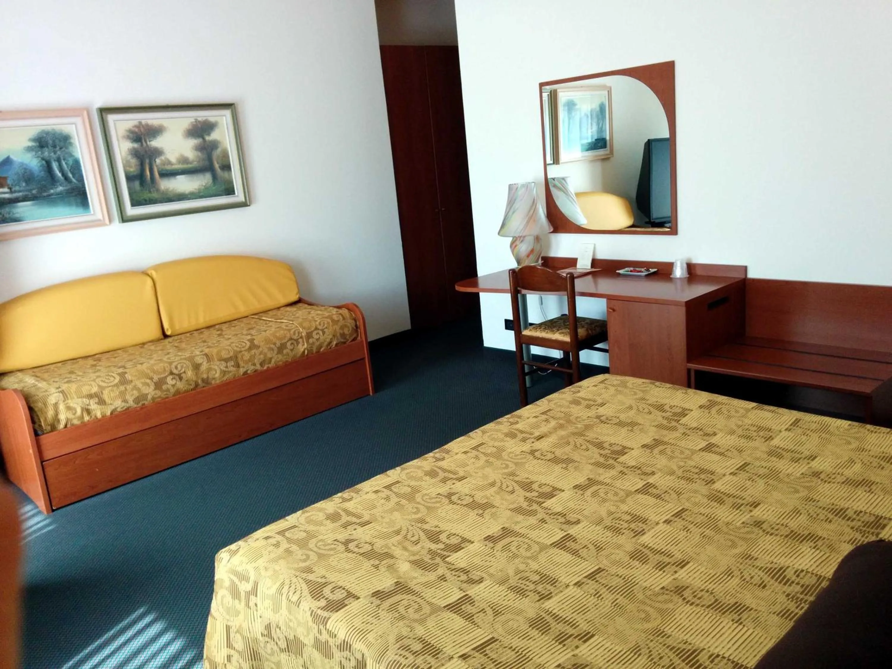 Bedroom, Bed in Hotel Tegorzo