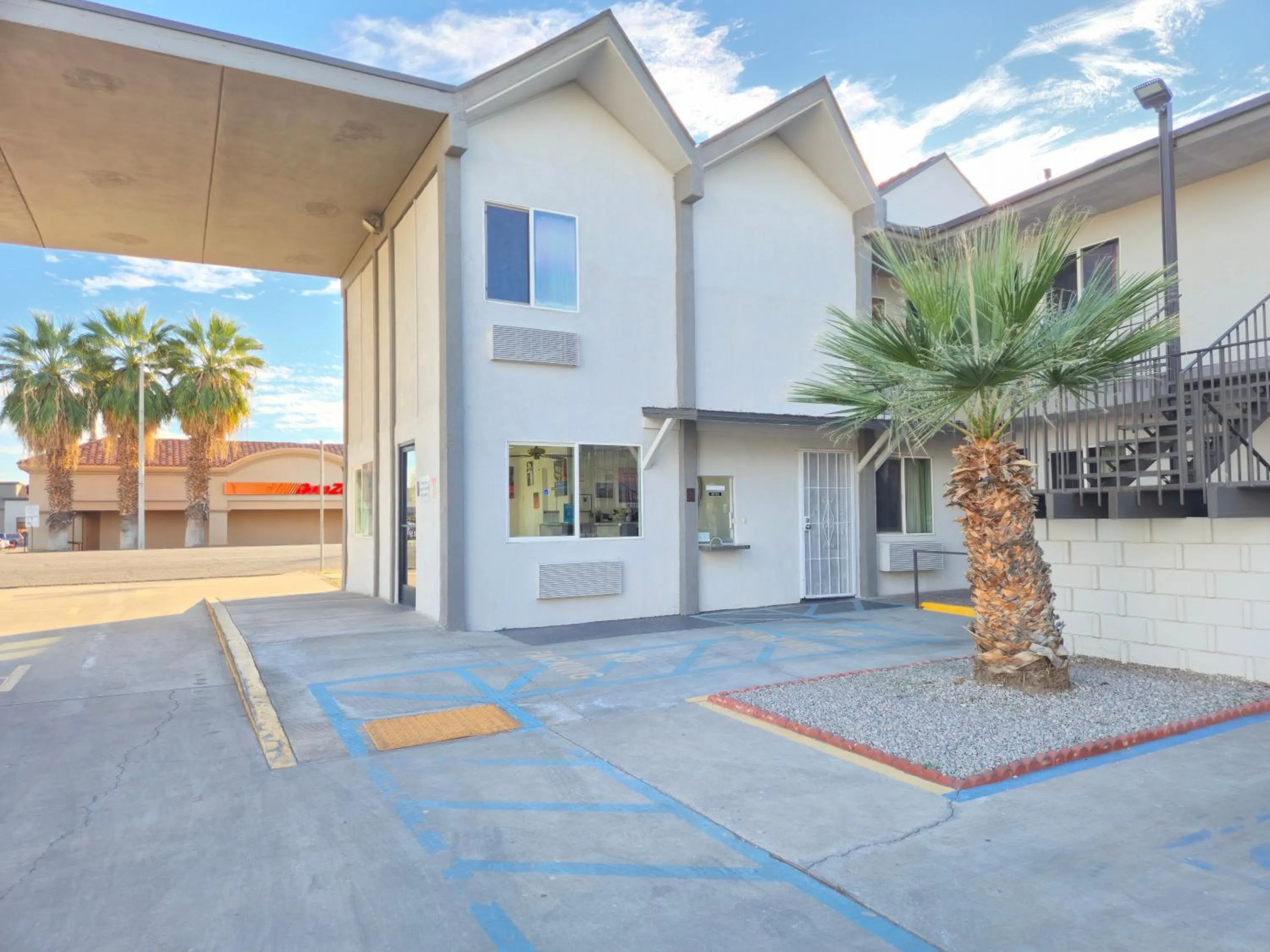 Property building in Motel 6-Blythe, CA - South