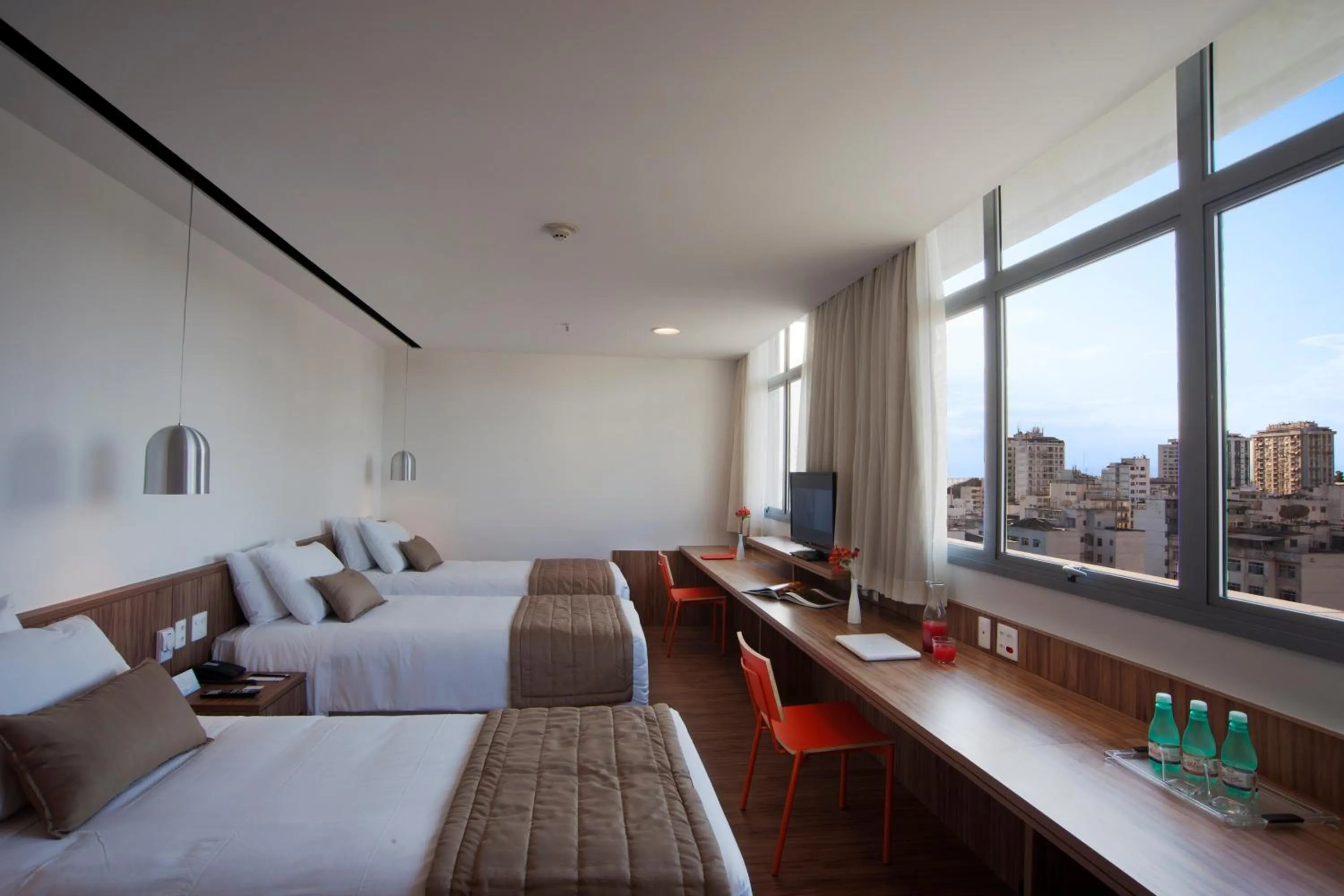 Photo of the whole room, Bed in H Niteroi Hotel