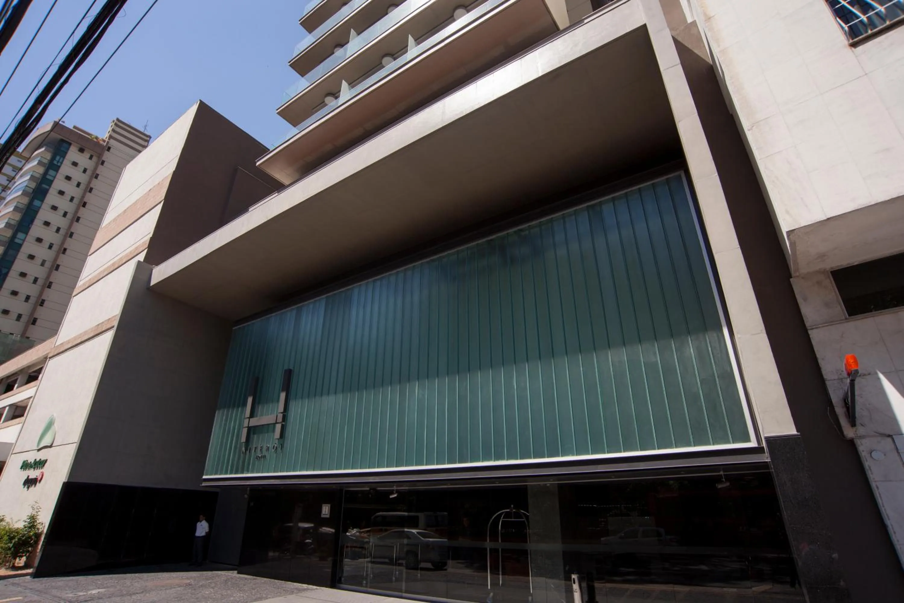 Facade/entrance in H Niteroi Hotel