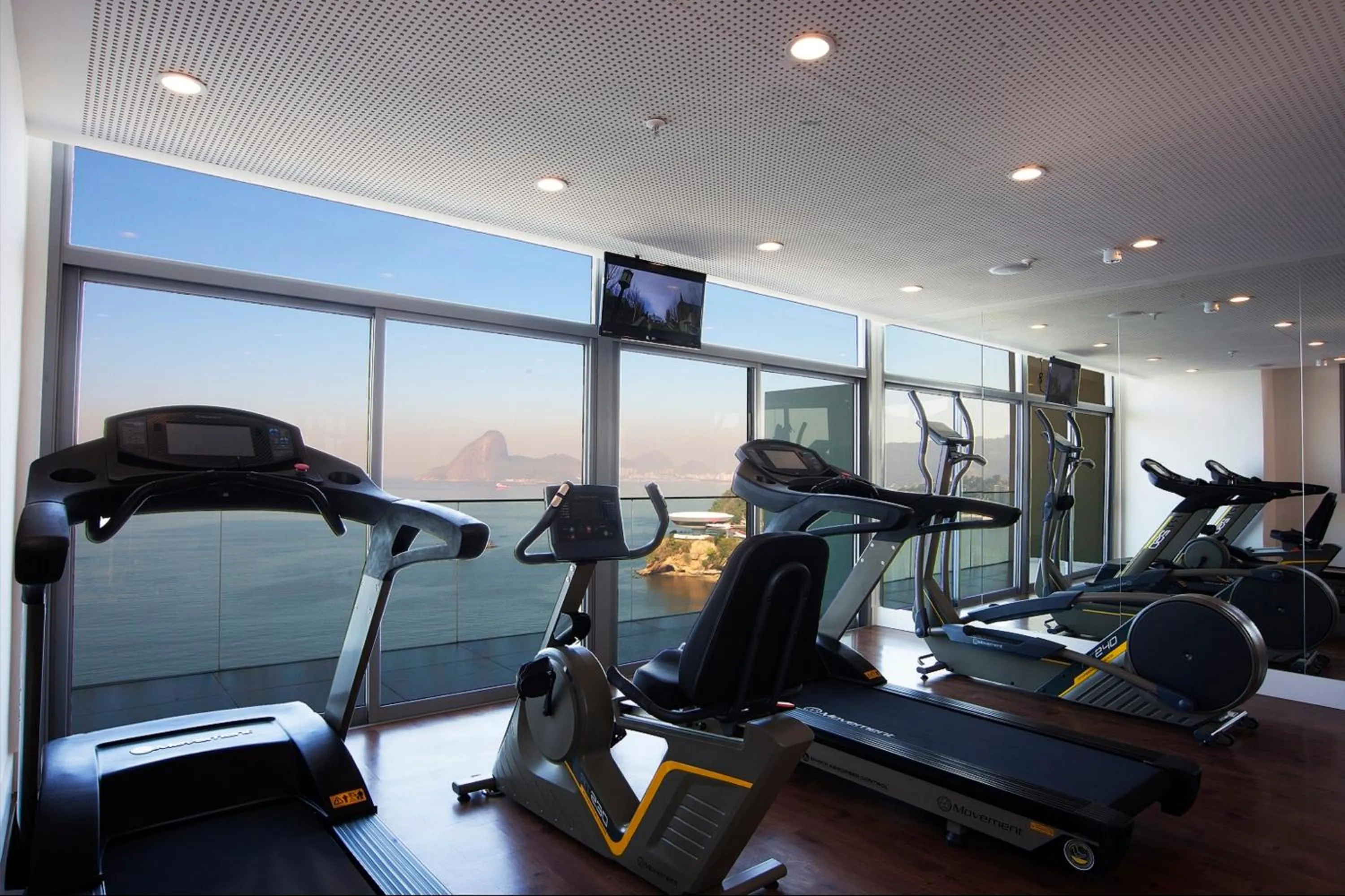 Fitness centre/facilities in H Niteroi Hotel