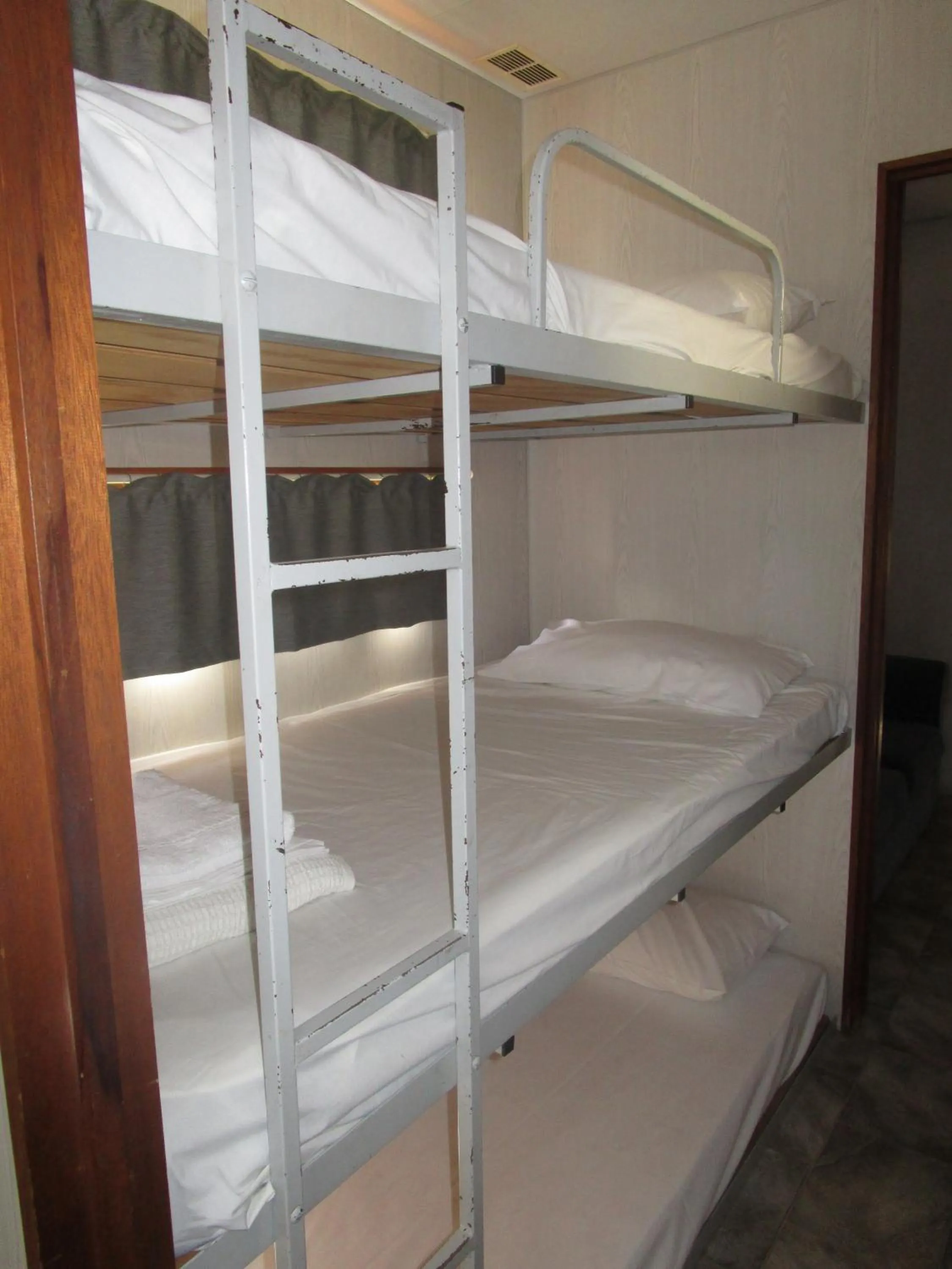 Bed in McLean Beach Holiday Park