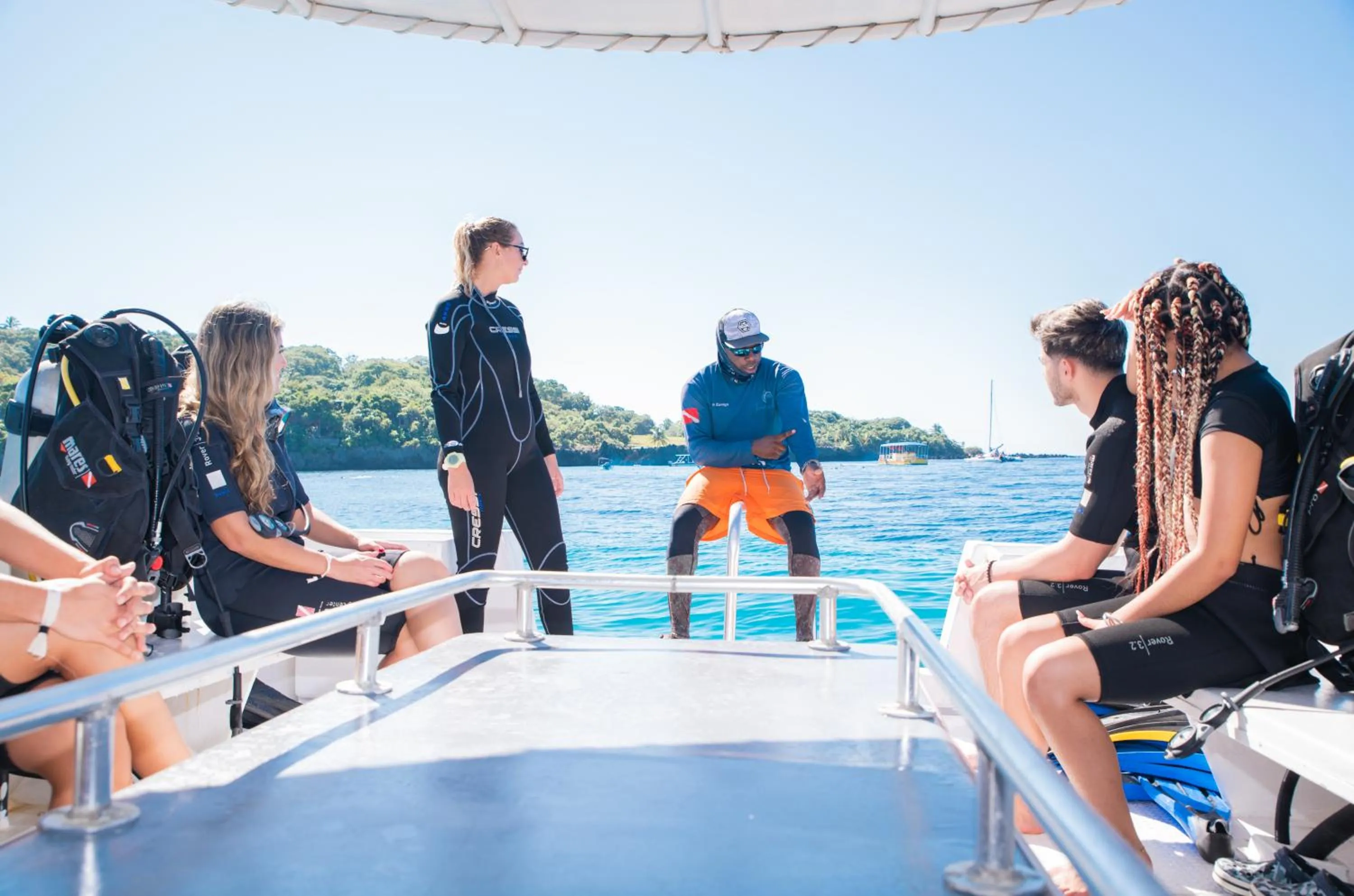 Activities in Paradise Beach Hotel & Resort