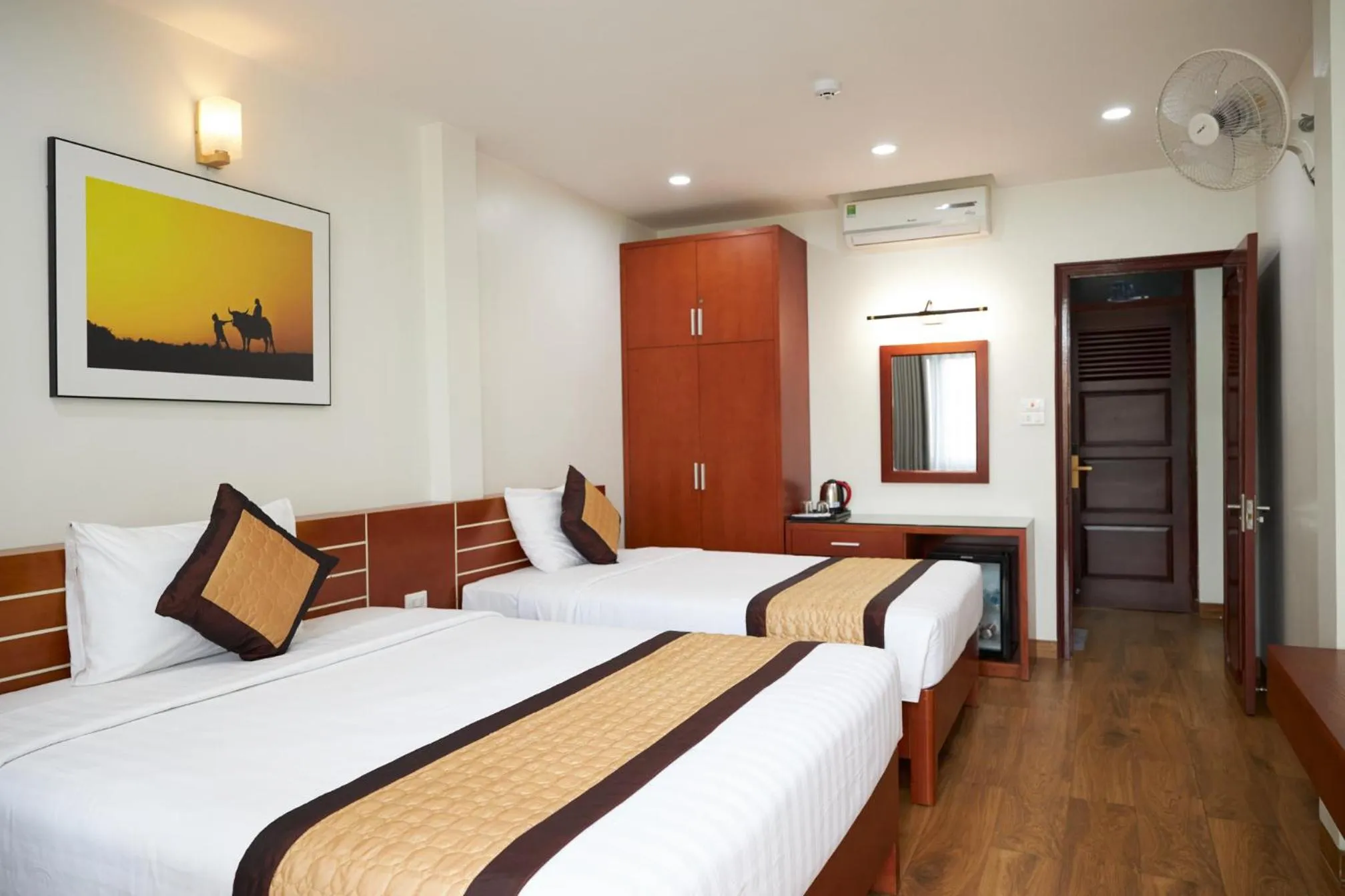 Bed in Van Nam Hotel