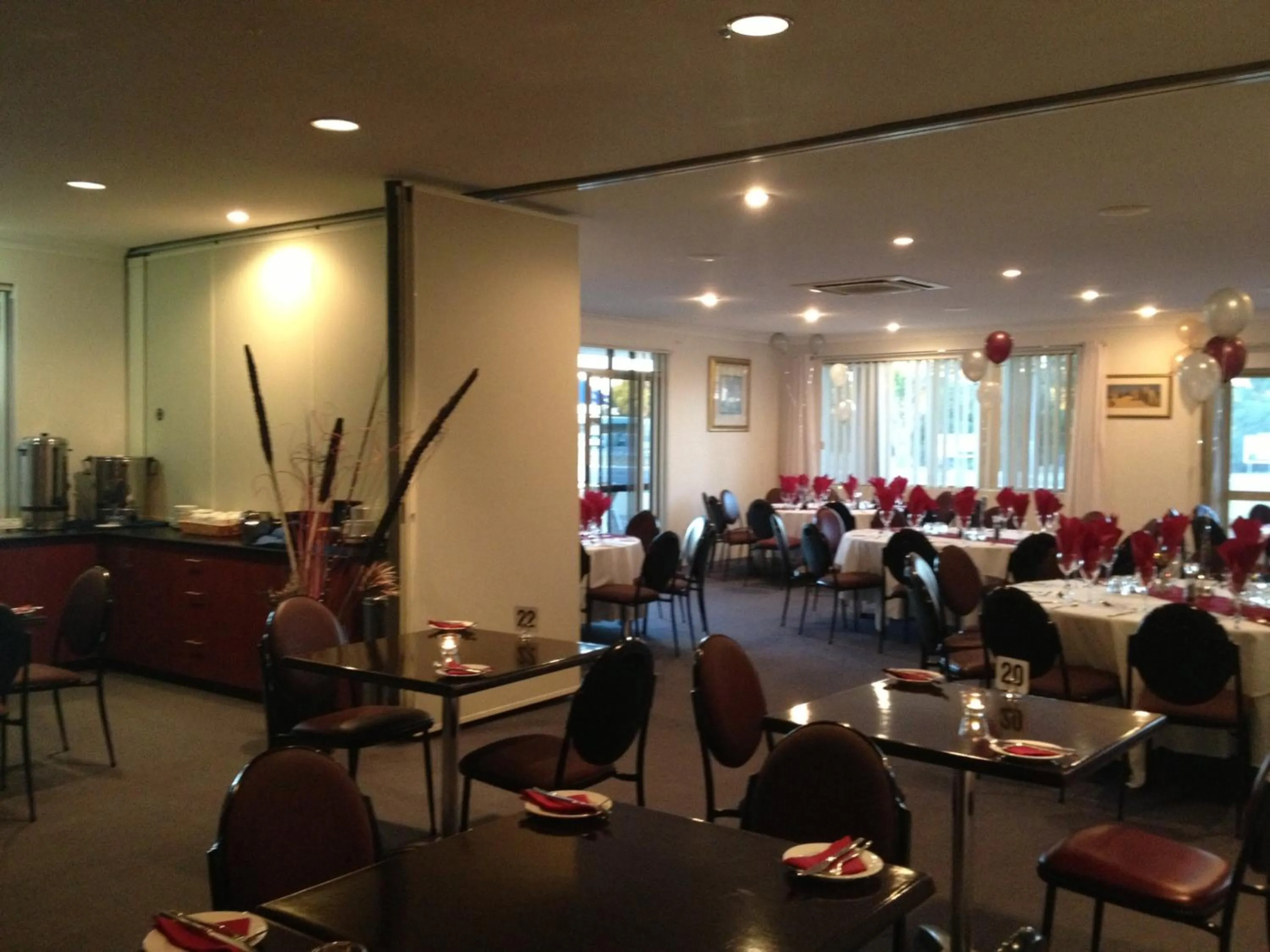 Restaurant/places to eat in Pinnacles Edge Resort