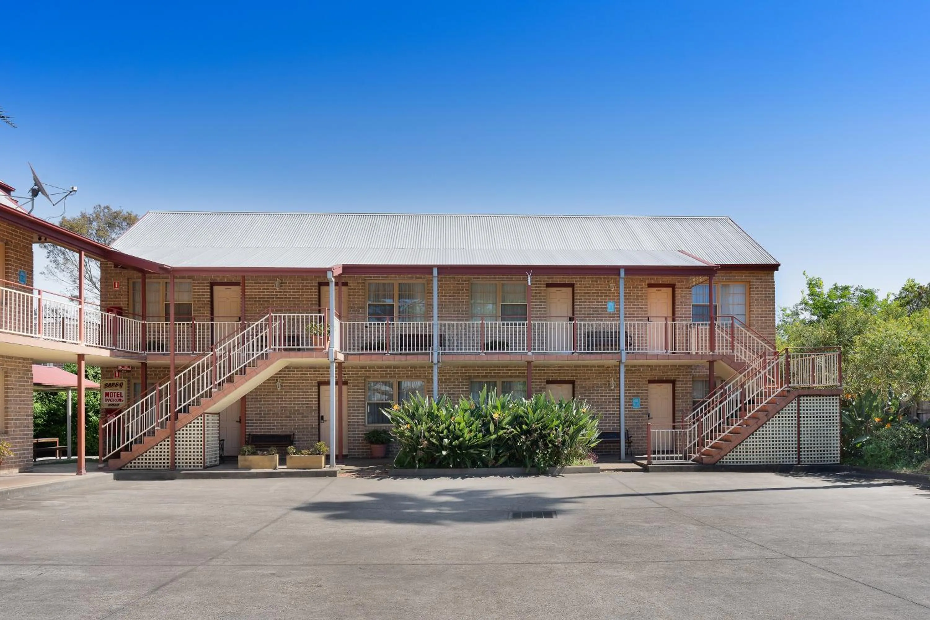 Property building in SureStay Hotel by Best Western, New Inn Richmond