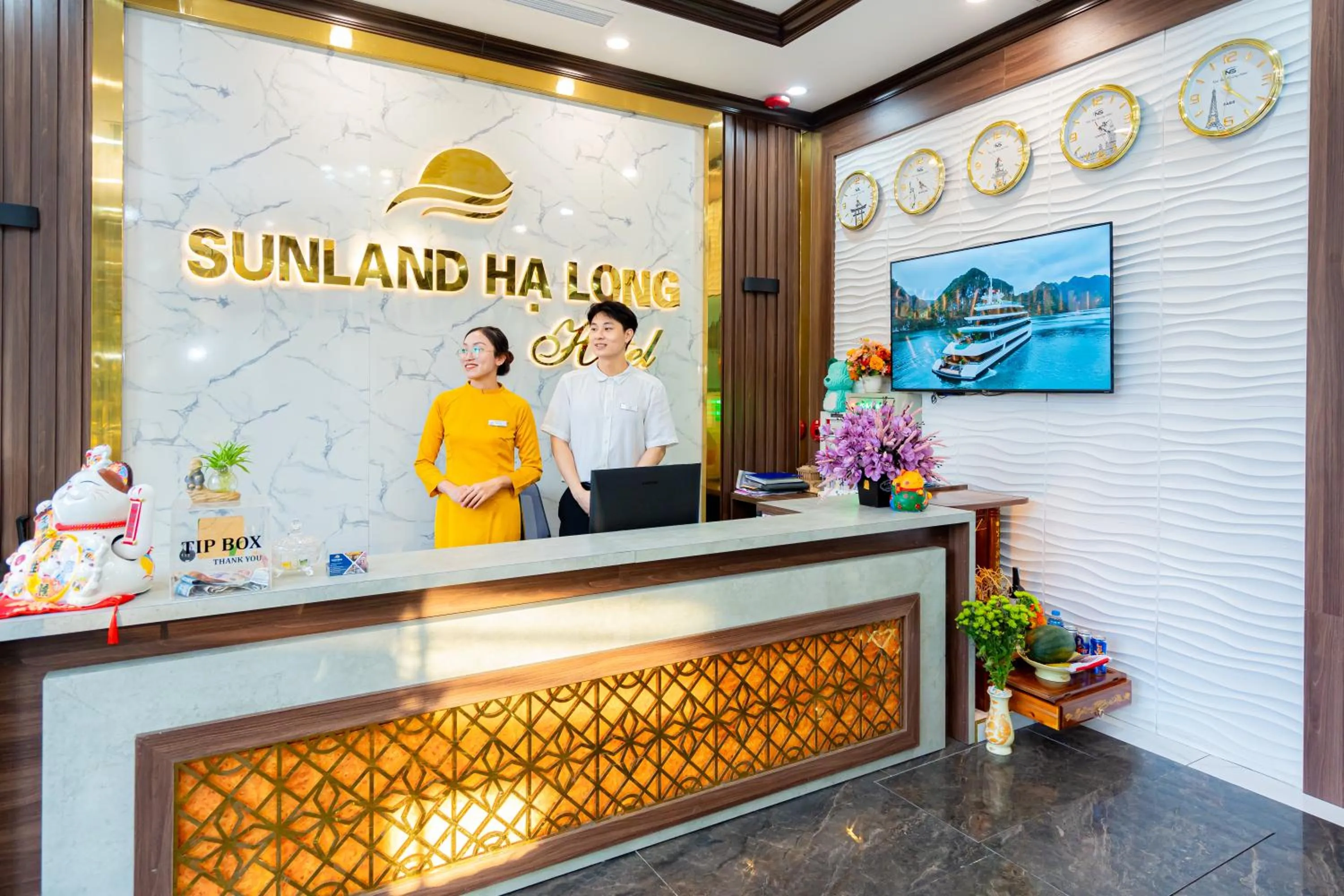 Property building in Sunland Halong Hotel and Restaurant