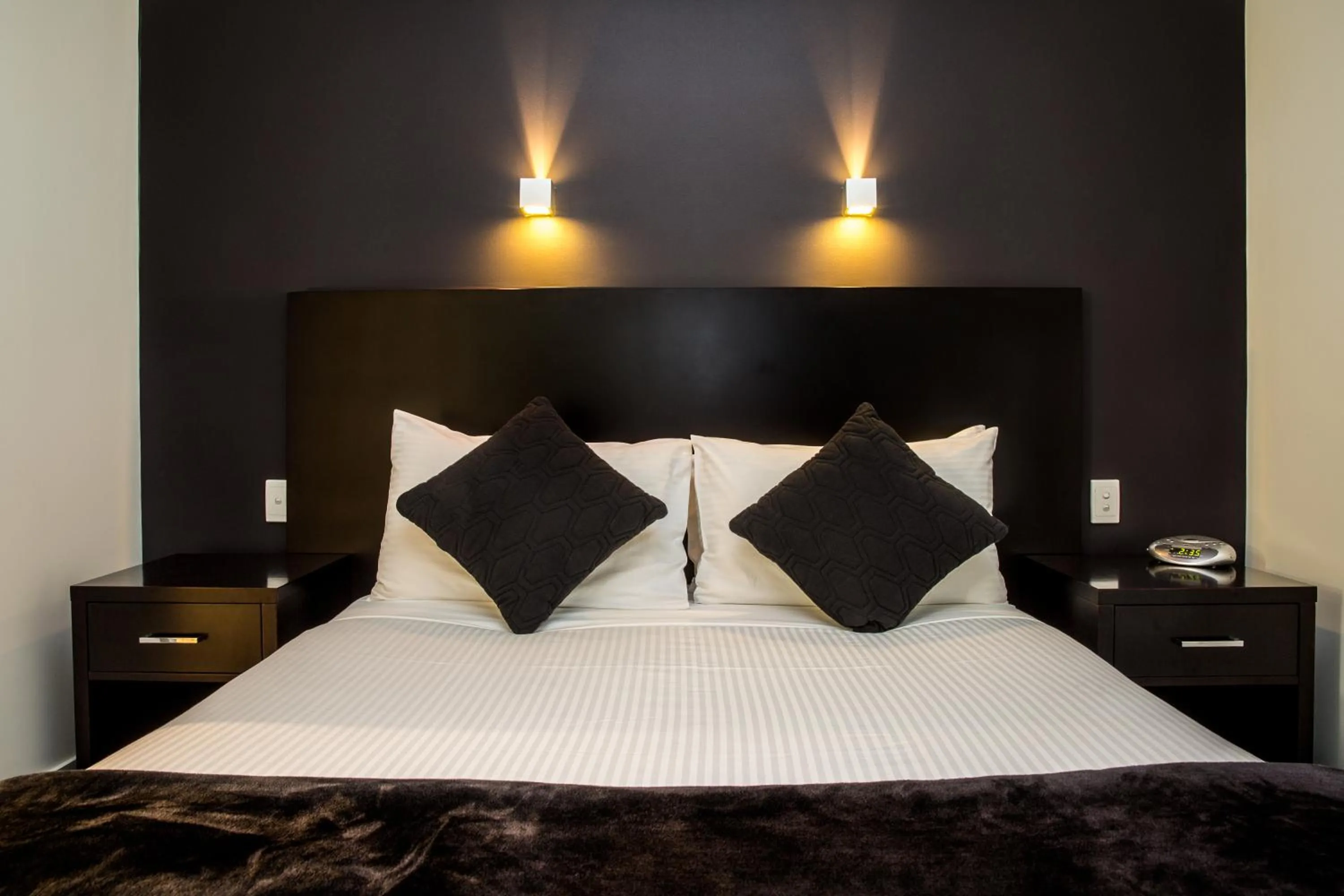 Bed in Adara Hotel Richmond