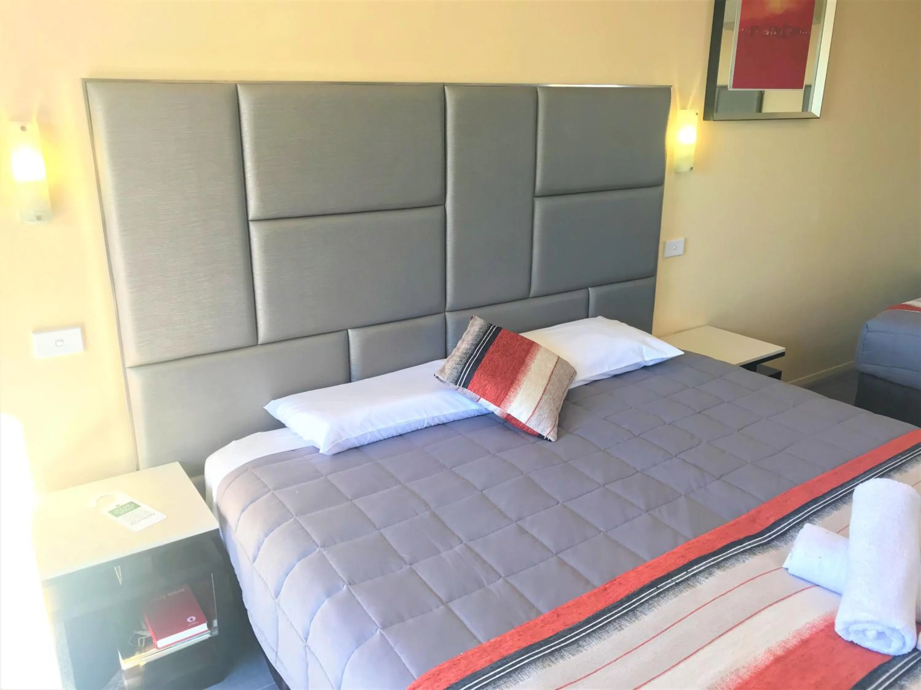 Bed in Toukley Motor Inn