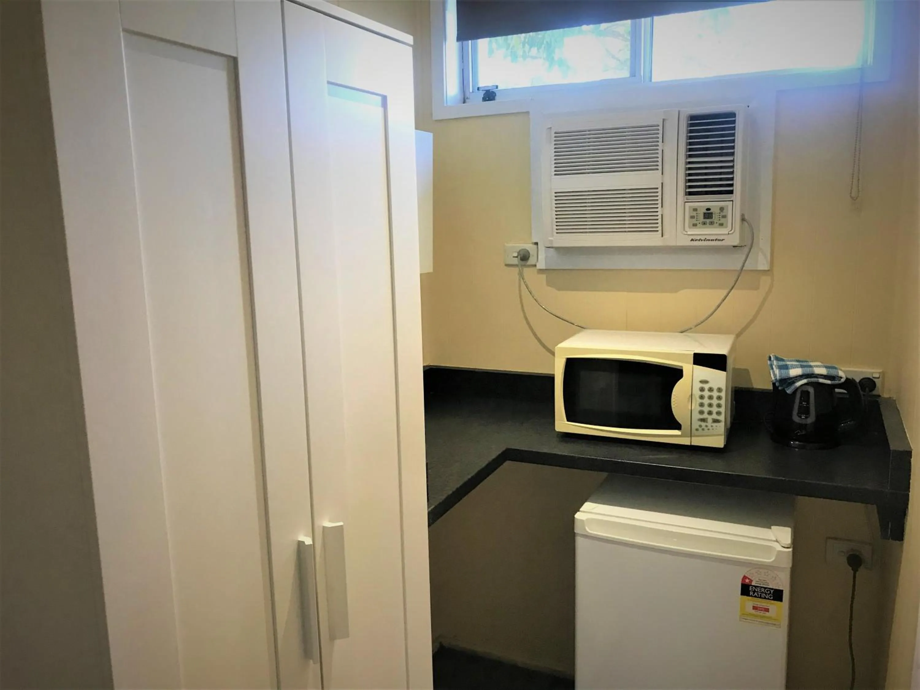 Coffee/tea facilities in Toukley Motor Inn