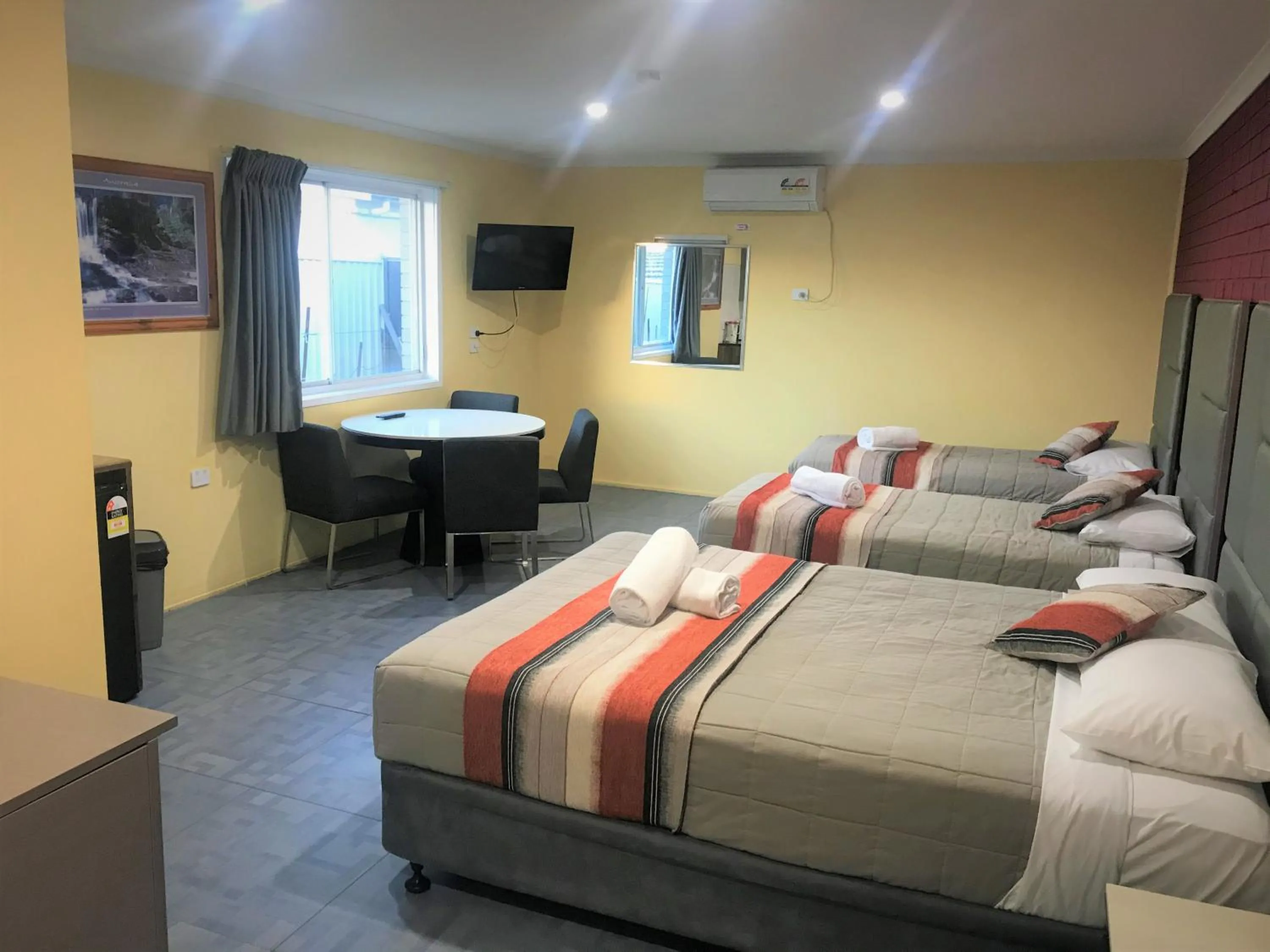 Bed in Toukley Motor Inn