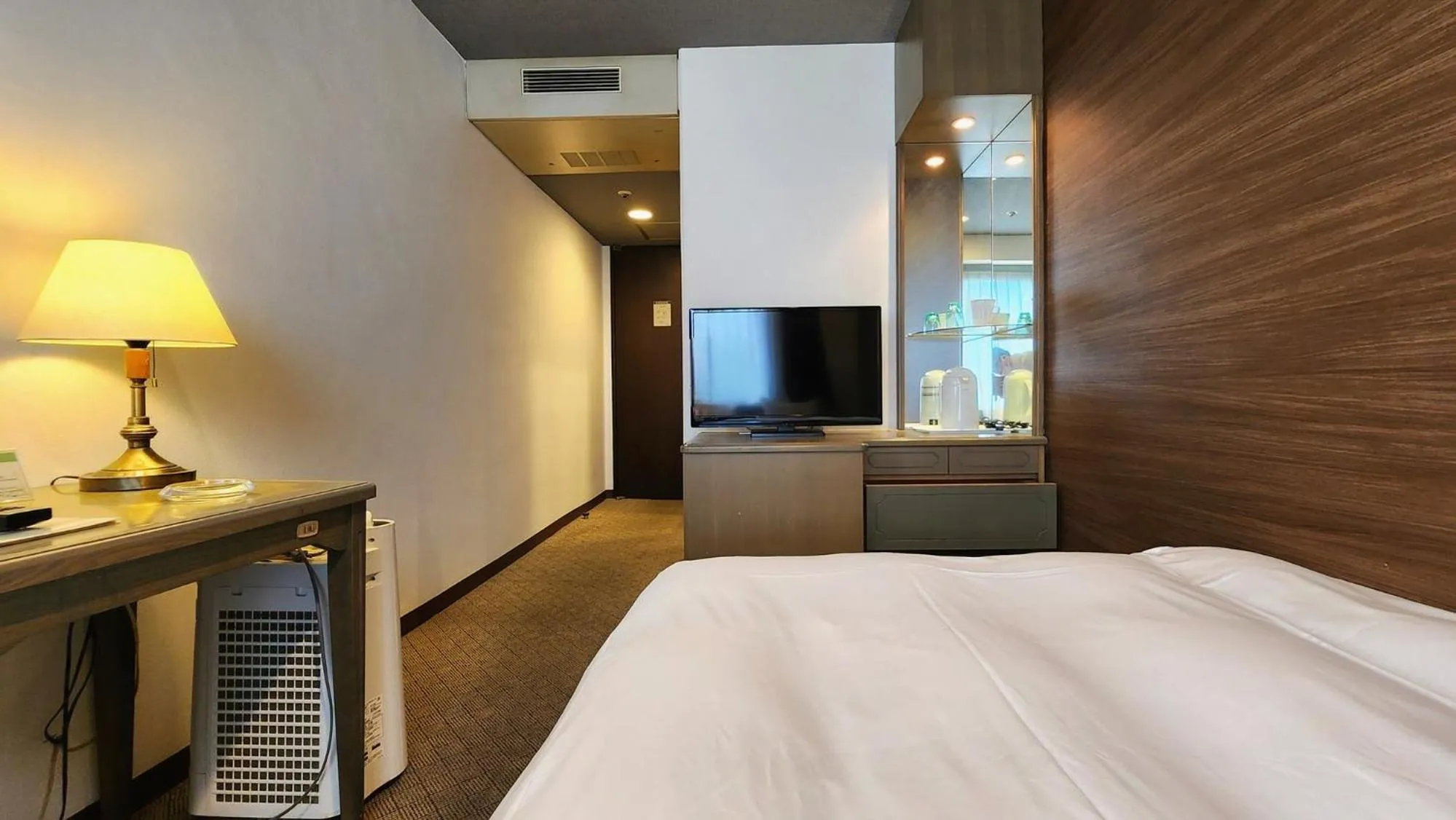 Photo of the whole room, Bed in Platon Hotel Yokkaichi