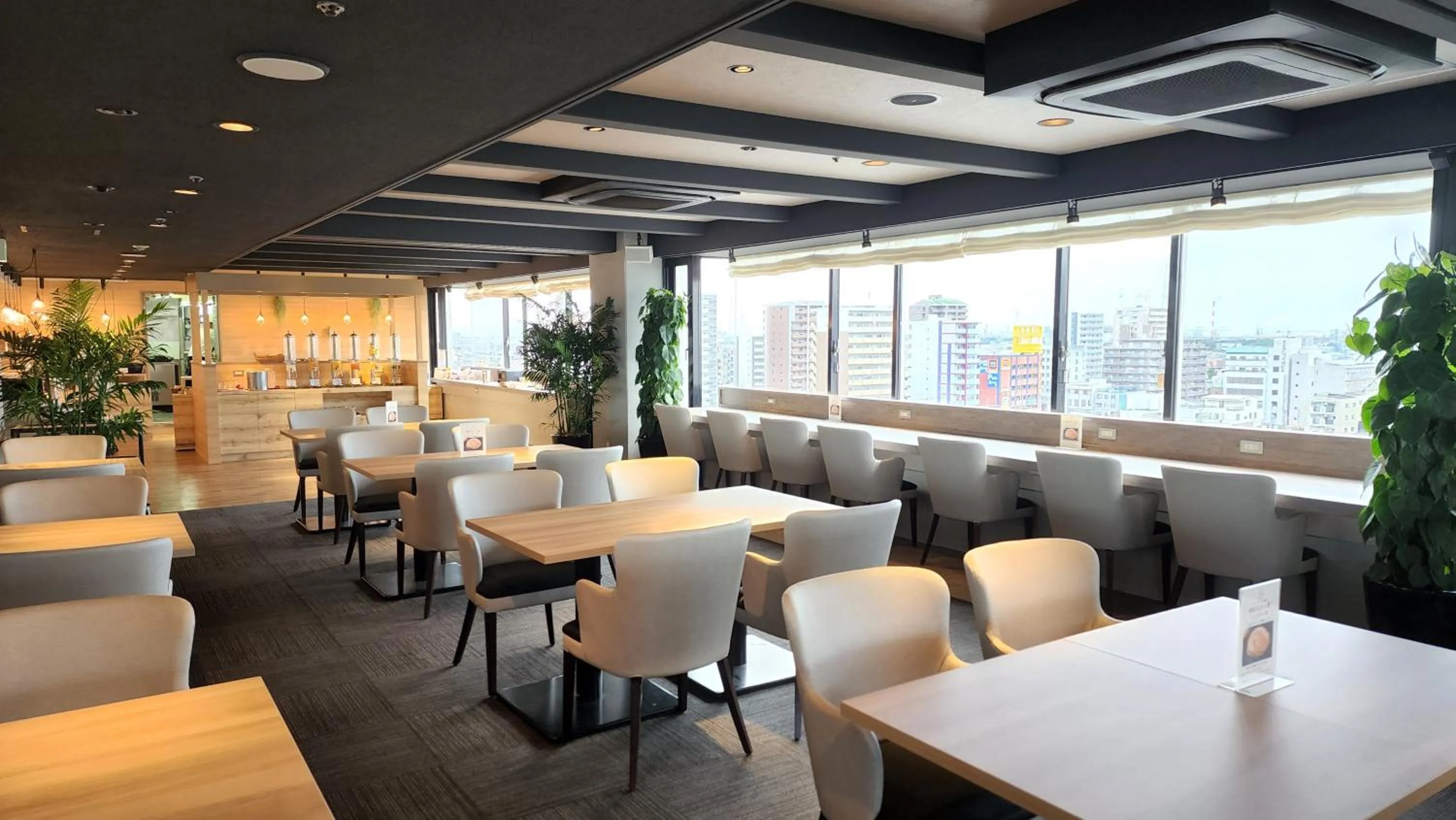 Restaurant/places to eat in Platon Hotel Yokkaichi