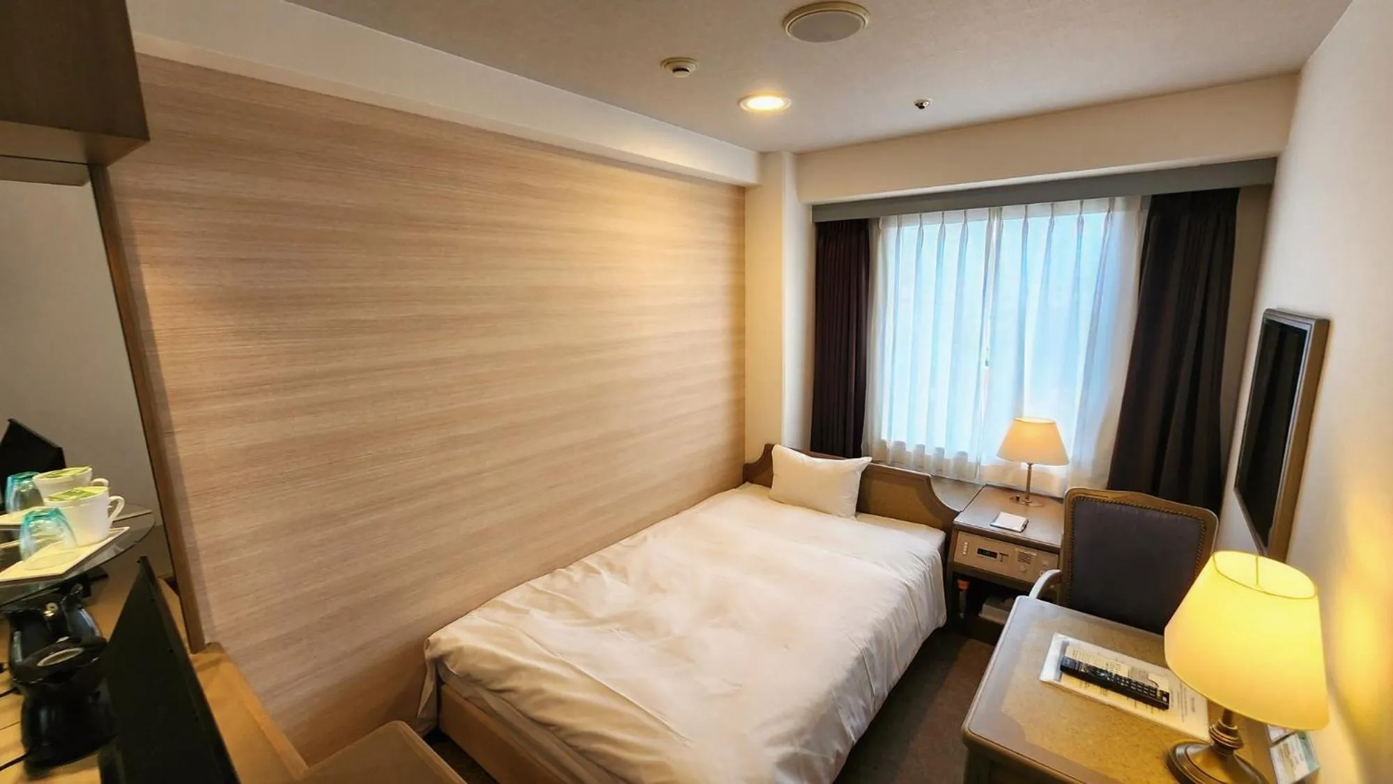 Photo of the whole room, Bed in Platon Hotel Yokkaichi
