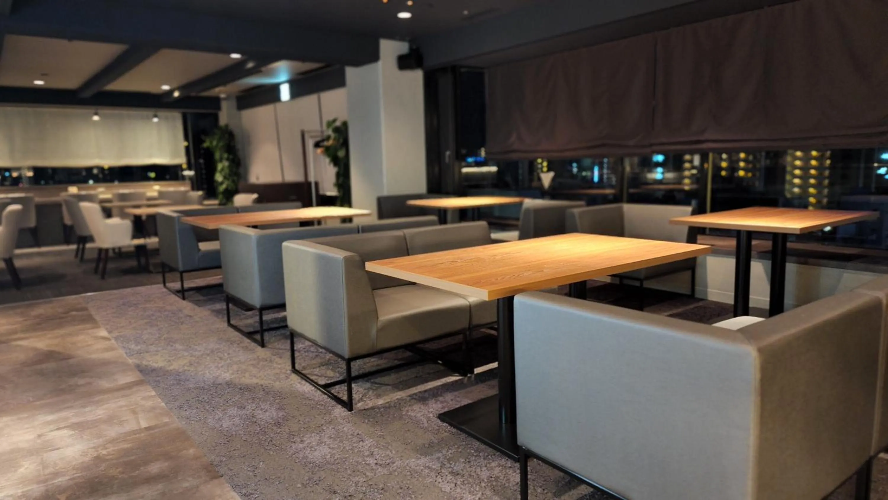 Lounge or bar in Platon Hotel Yokkaichi